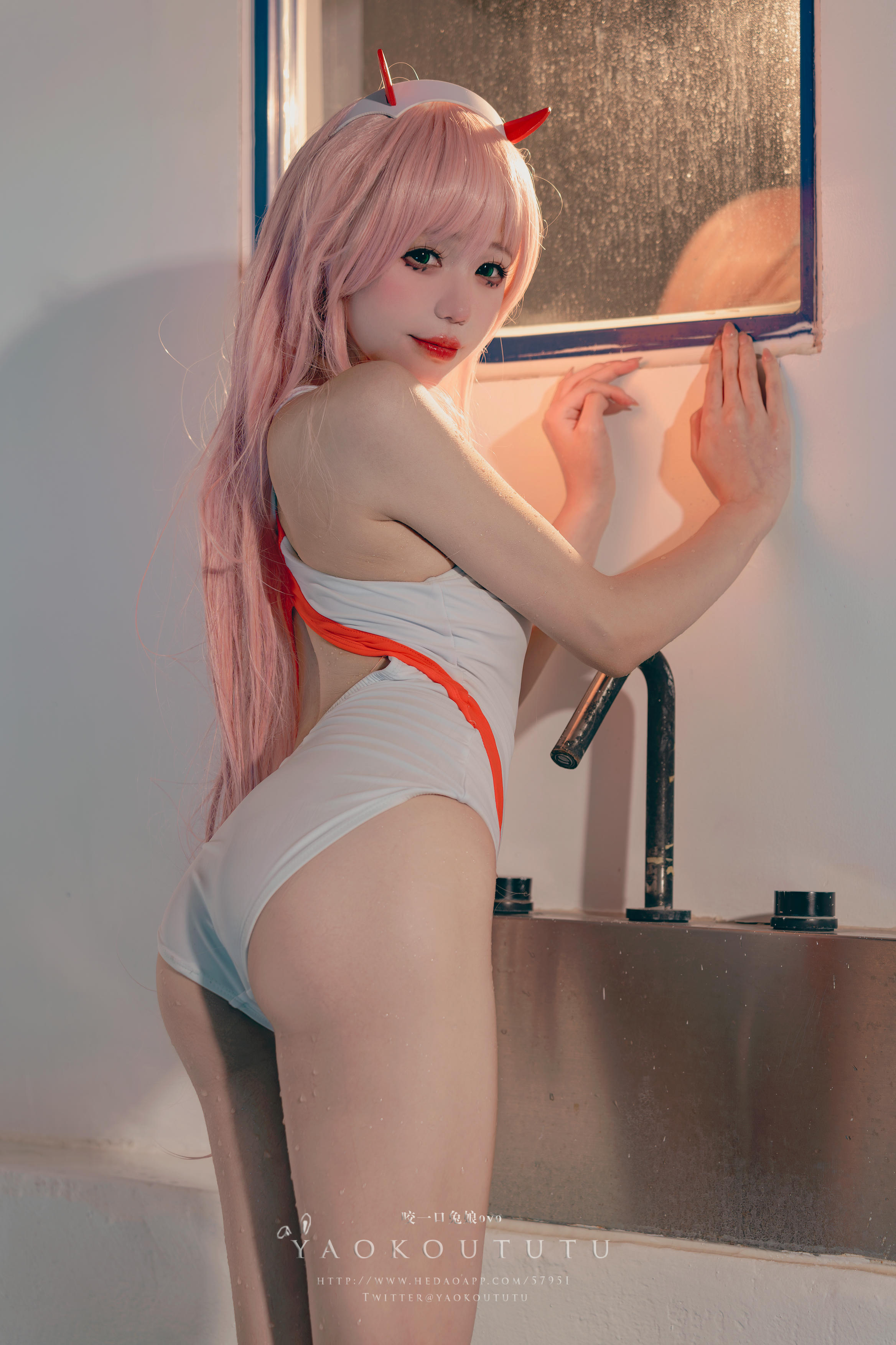 黏黏团子兔 NO.100 咬一口兔娘ovo『国家队02泳装』Pretty [58P+1V 1GB]_第2集