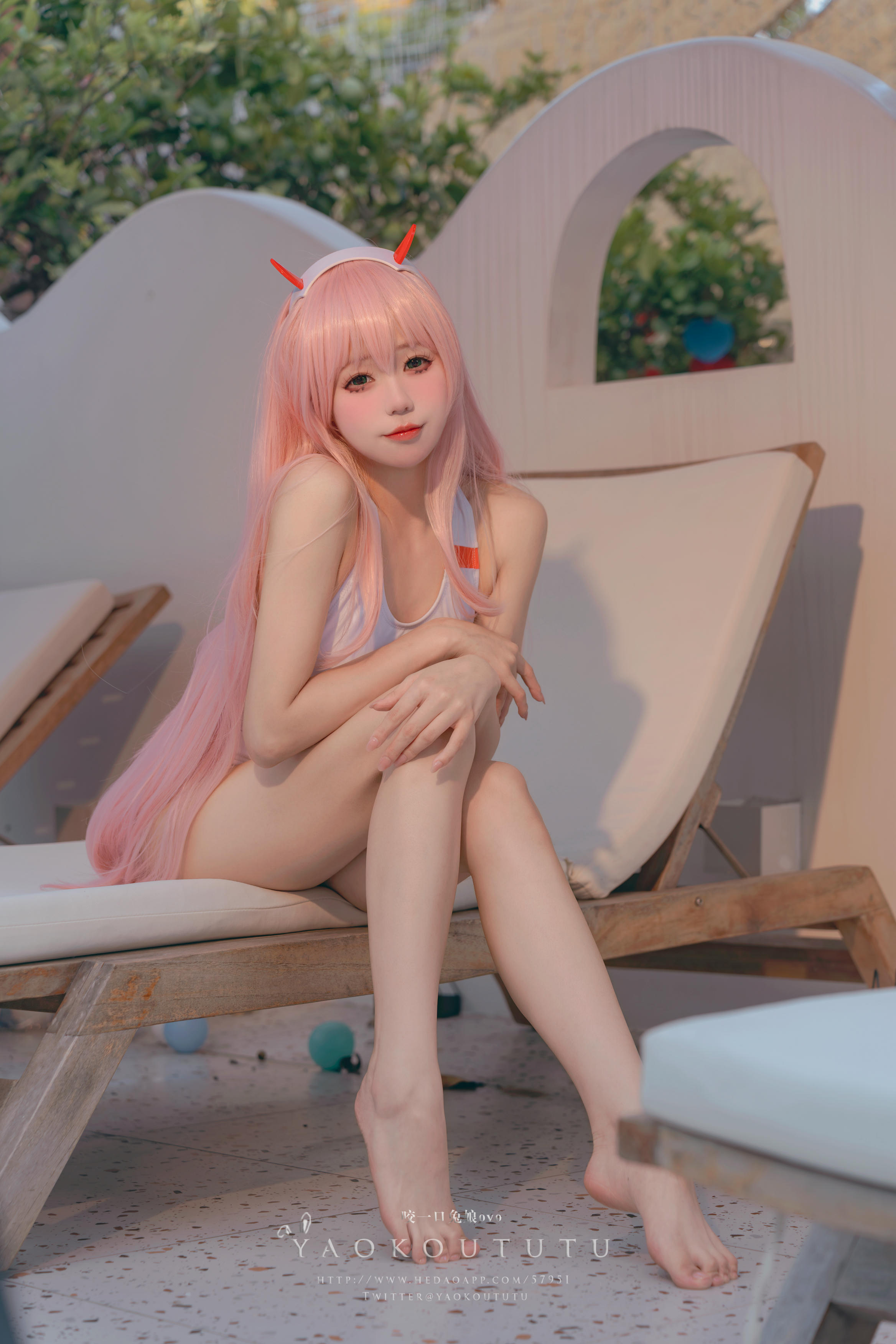 黏黏团子兔 NO.100 咬一口兔娘ovo『国家队02泳装』Pretty [58P+1V 1GB]_第1集