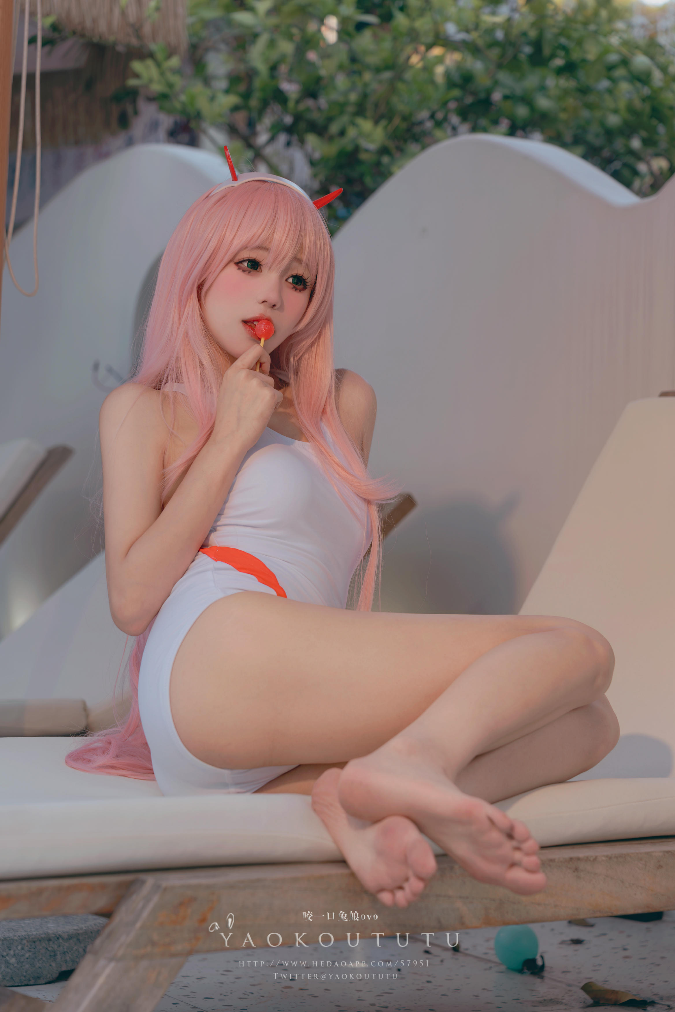 黏黏团子兔 NO.100 咬一口兔娘ovo『国家队02泳装』Pretty [58P+1V 1GB]_第1集