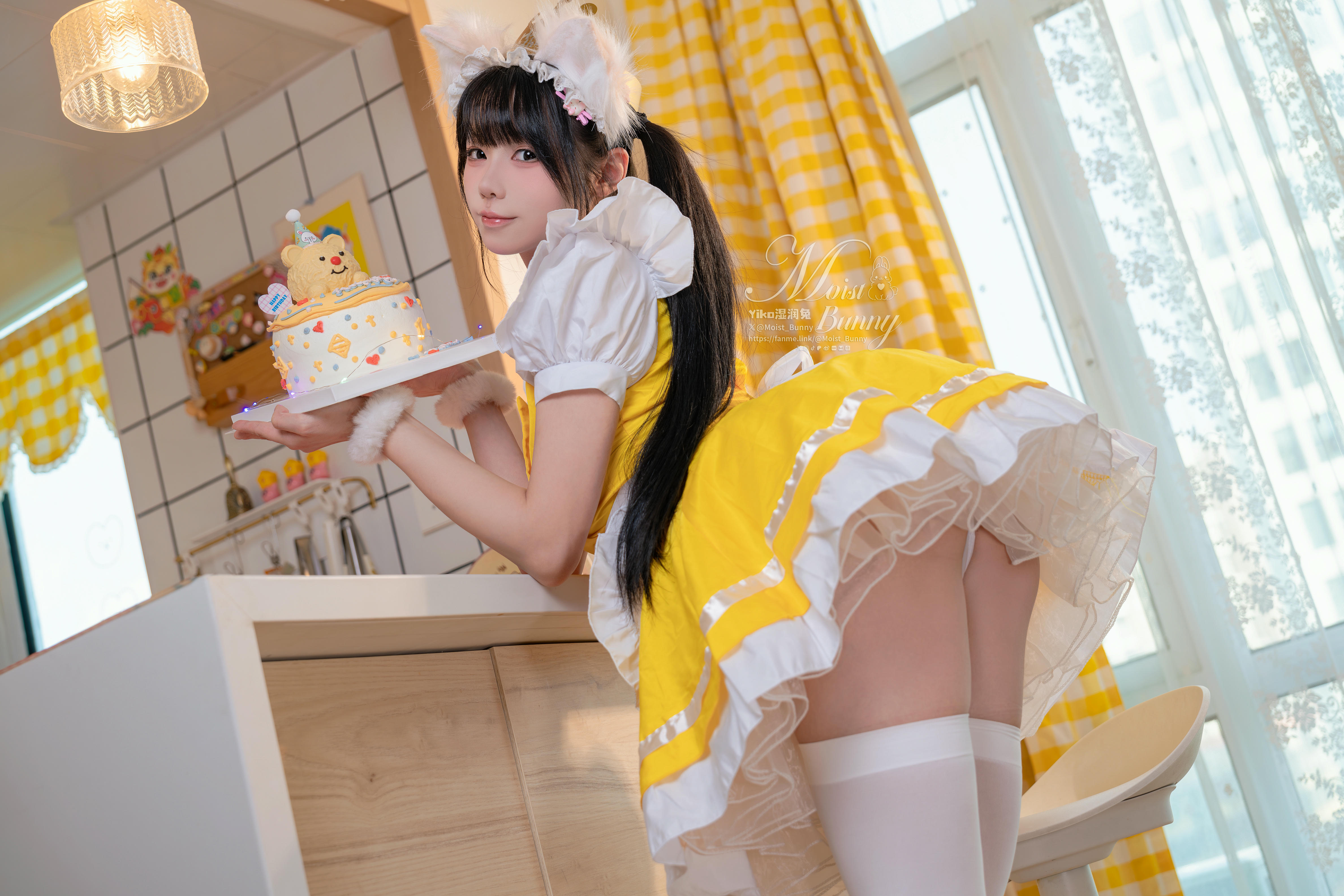 Yiko湿润兔 NO.202 诞生日限定 『兔子味蛋糕』[114P3V 2.95G]_第1集