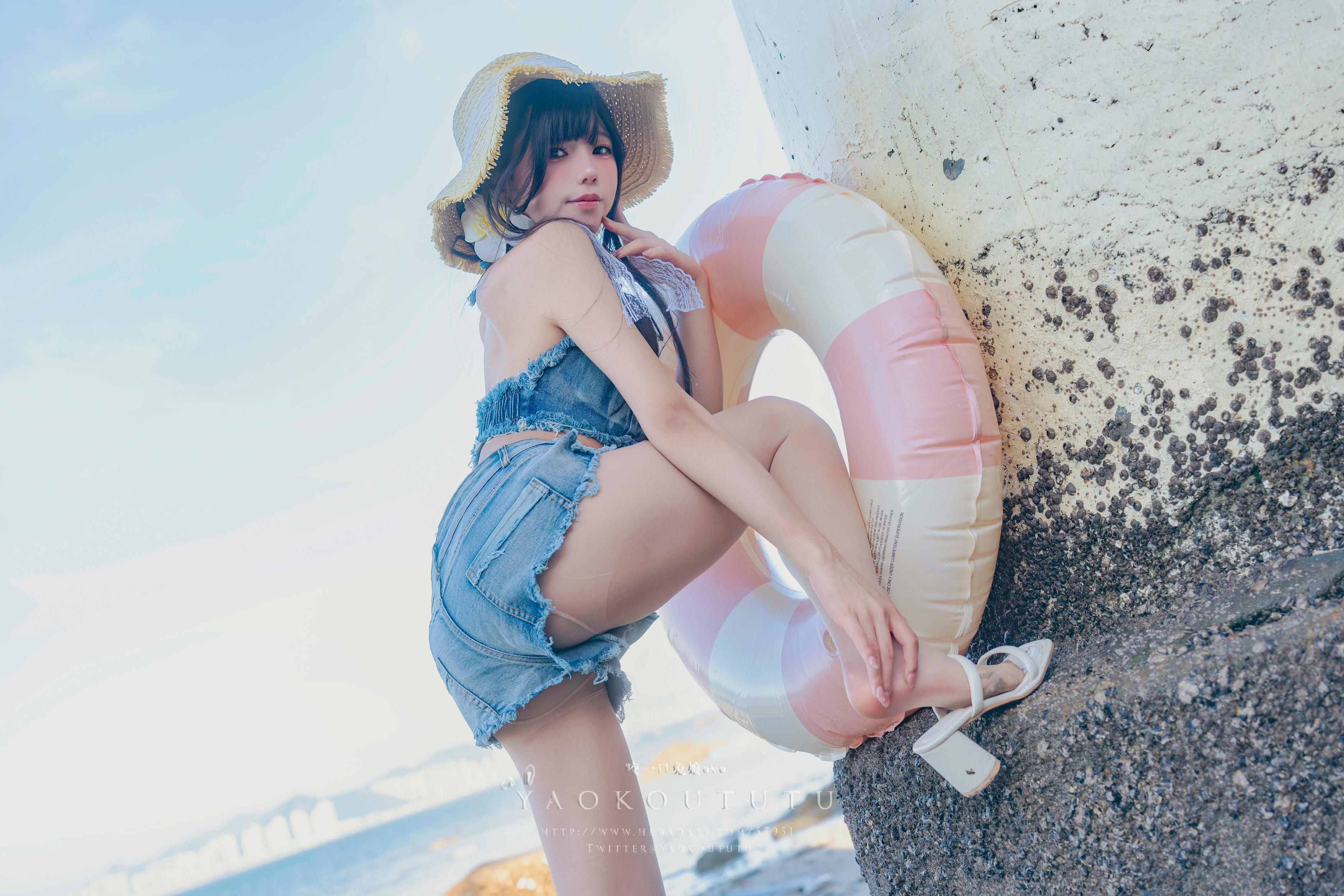 黏黏团子兔 NO.101 咬一口兔娘ovo『海の夏日』Shotgun [83P1V 1.44GB]_第1集