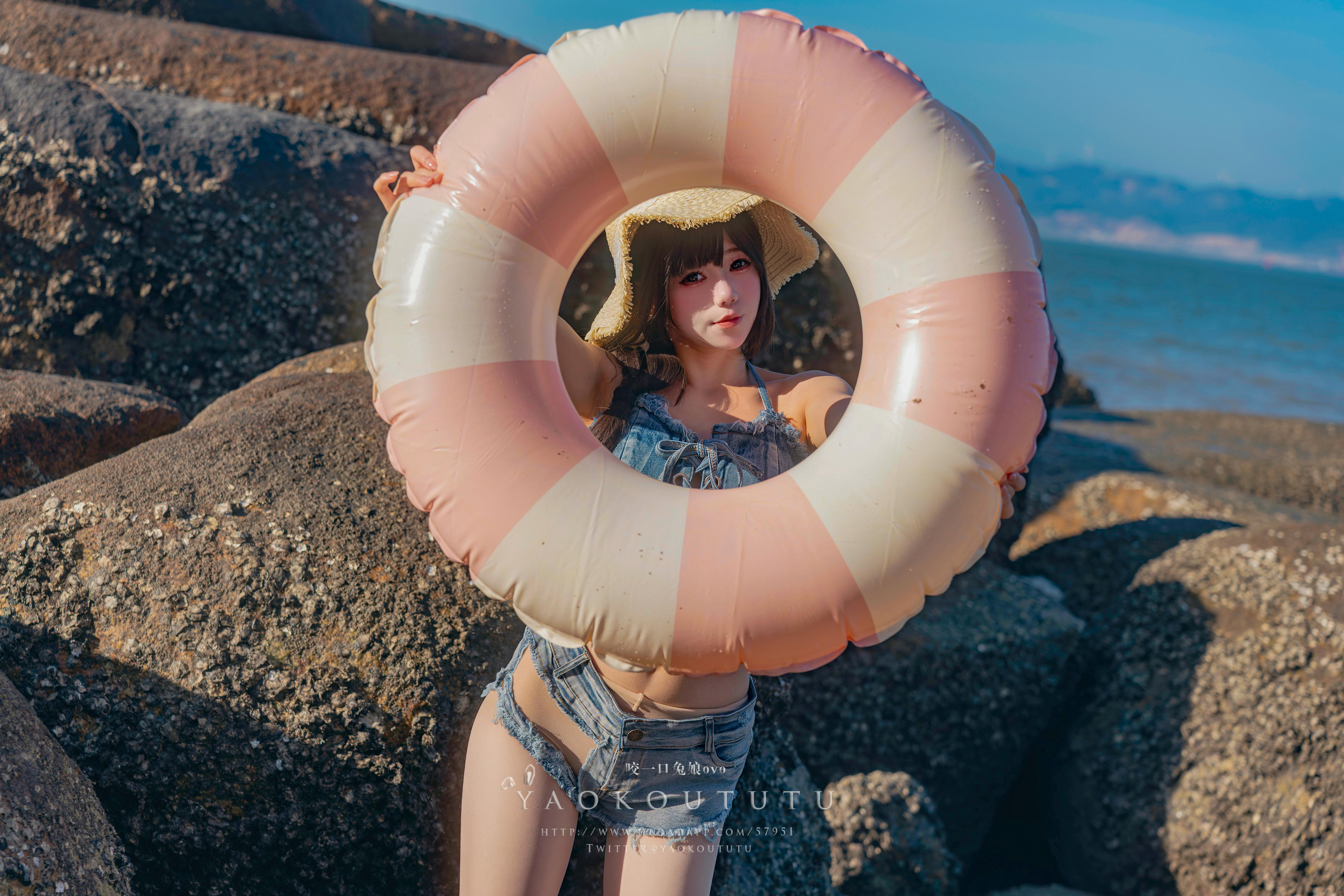 黏黏团子兔 NO.101 咬一口兔娘ovo『海の夏日』Shotgun [83P1V 1.44GB]_第1集