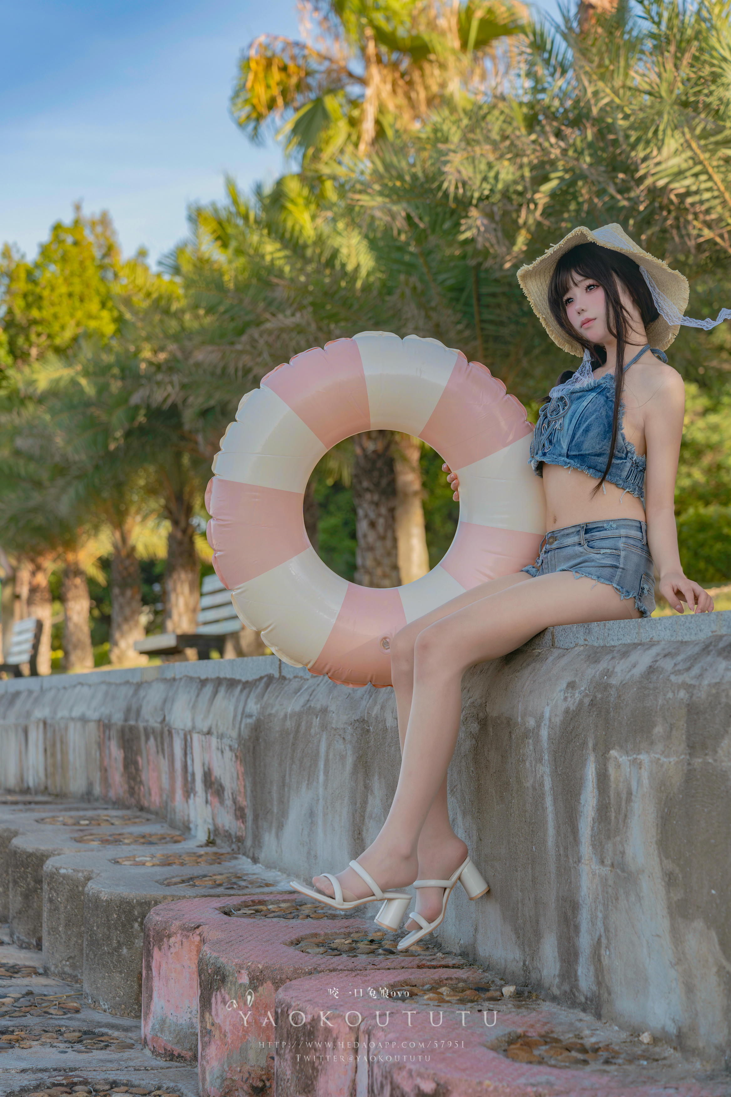 黏黏团子兔 NO.101 咬一口兔娘ovo『海の夏日』Shotgun [83P1V 1.44GB]_第1集