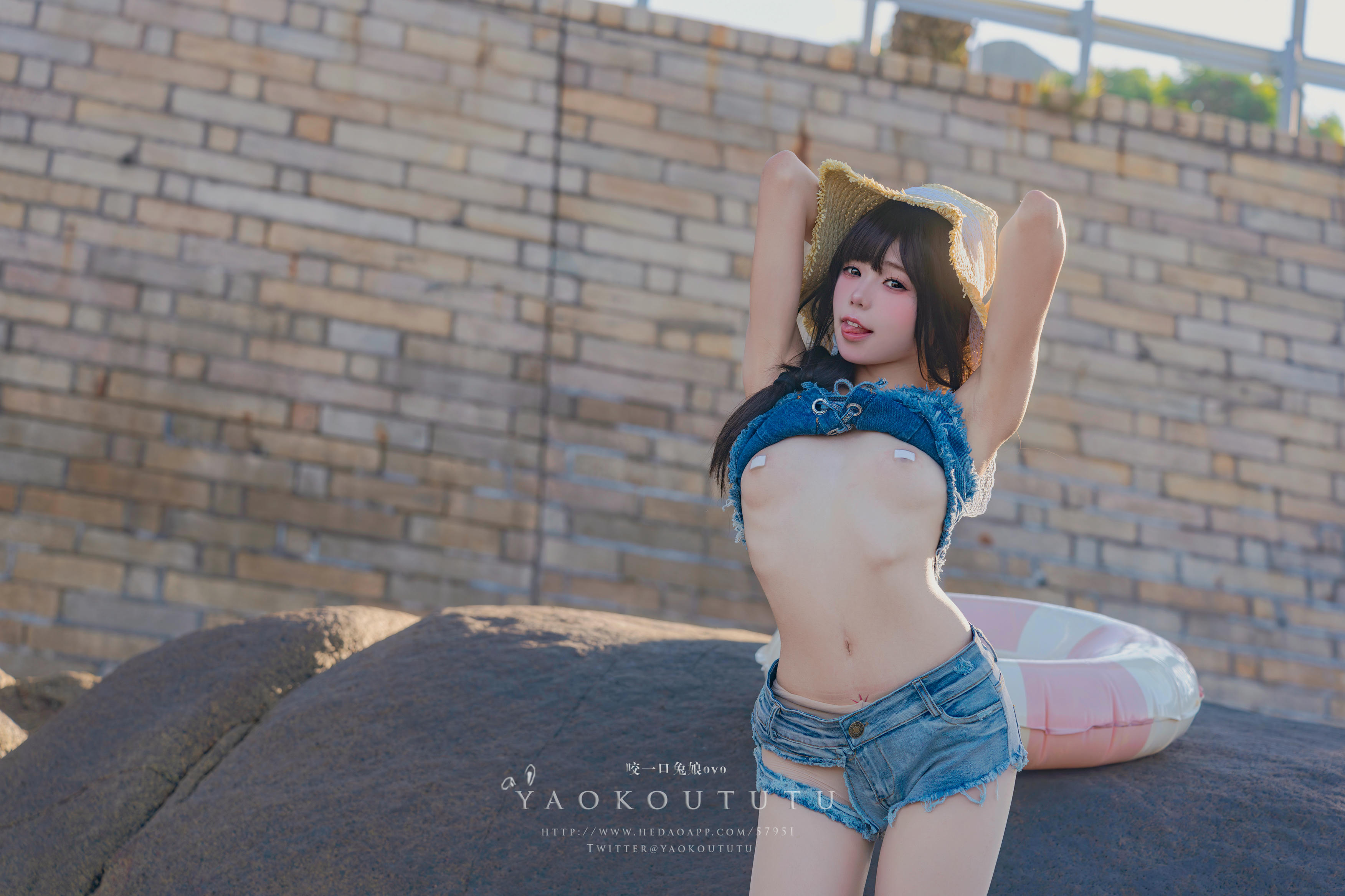 黏黏团子兔 NO.101 咬一口兔娘ovo『海の夏日』Shotgun [83P1V 1.44GB]_第2集