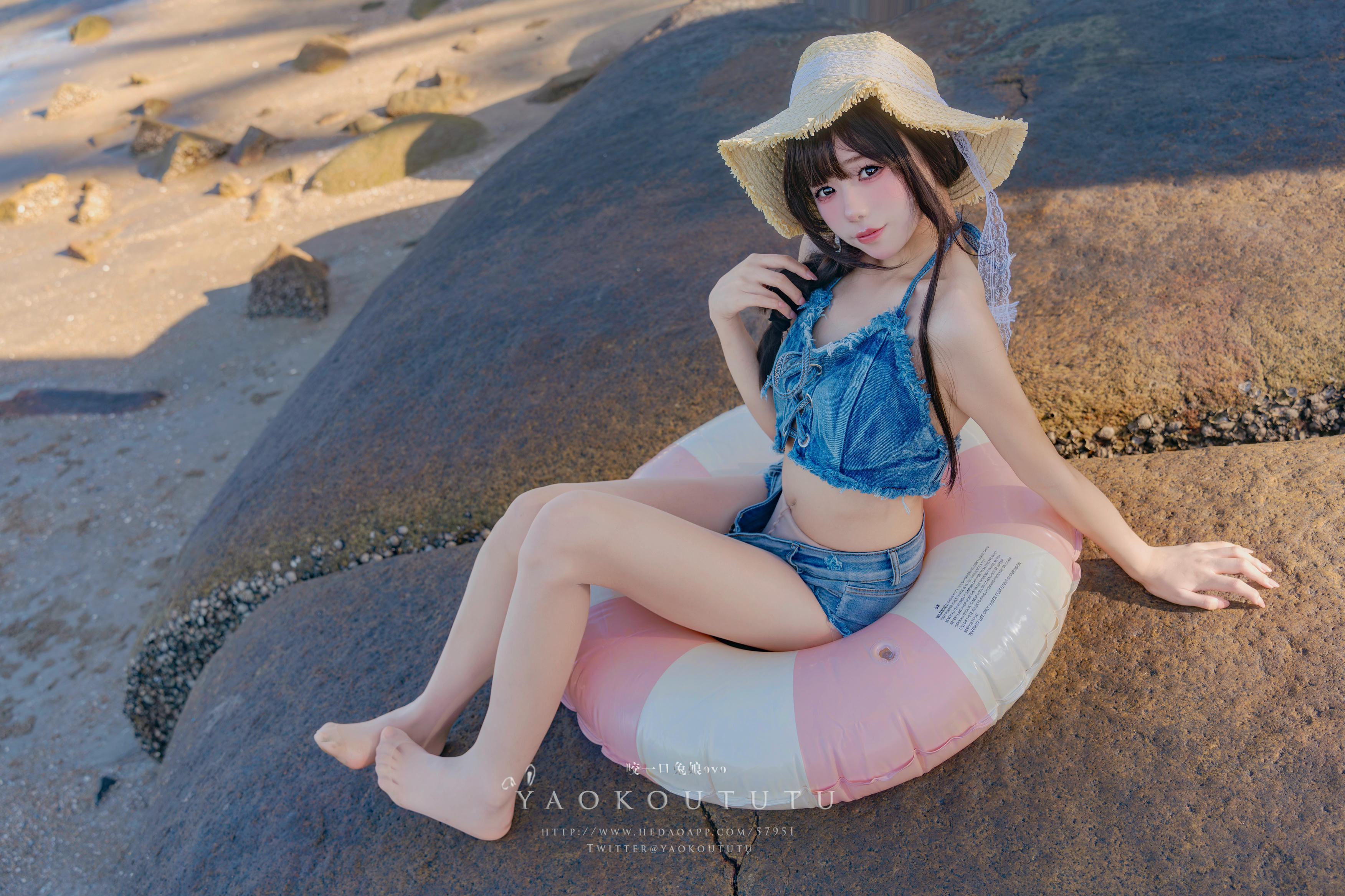 黏黏团子兔 NO.101 咬一口兔娘ovo『海の夏日』Shotgun [83P1V 1.44GB]_第2集