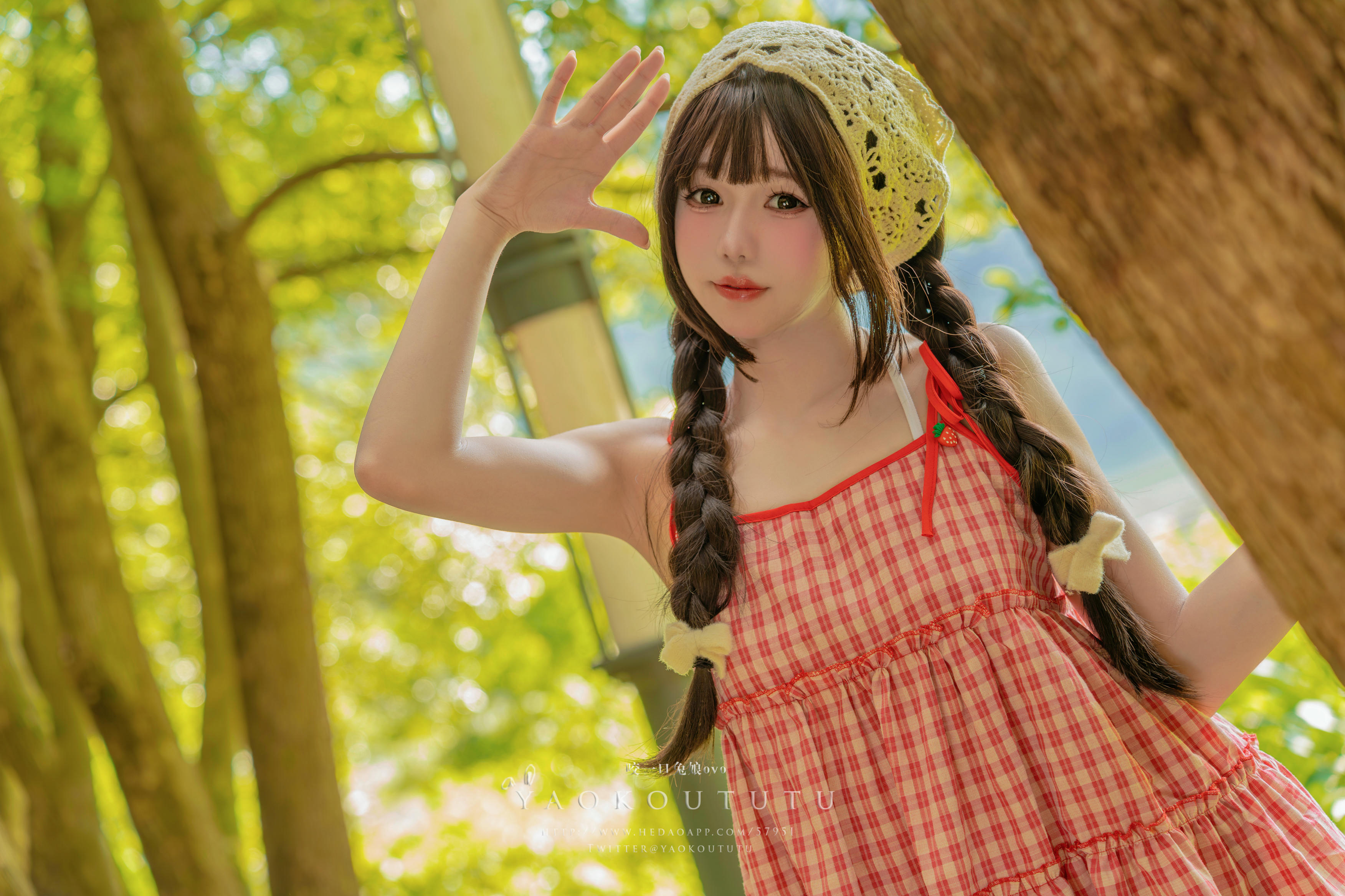 黏黏团子兔 NO.102 咬一口兔娘ovo『绿野茶会』Lovesick girls [69P1V 1.35GB]_第2集