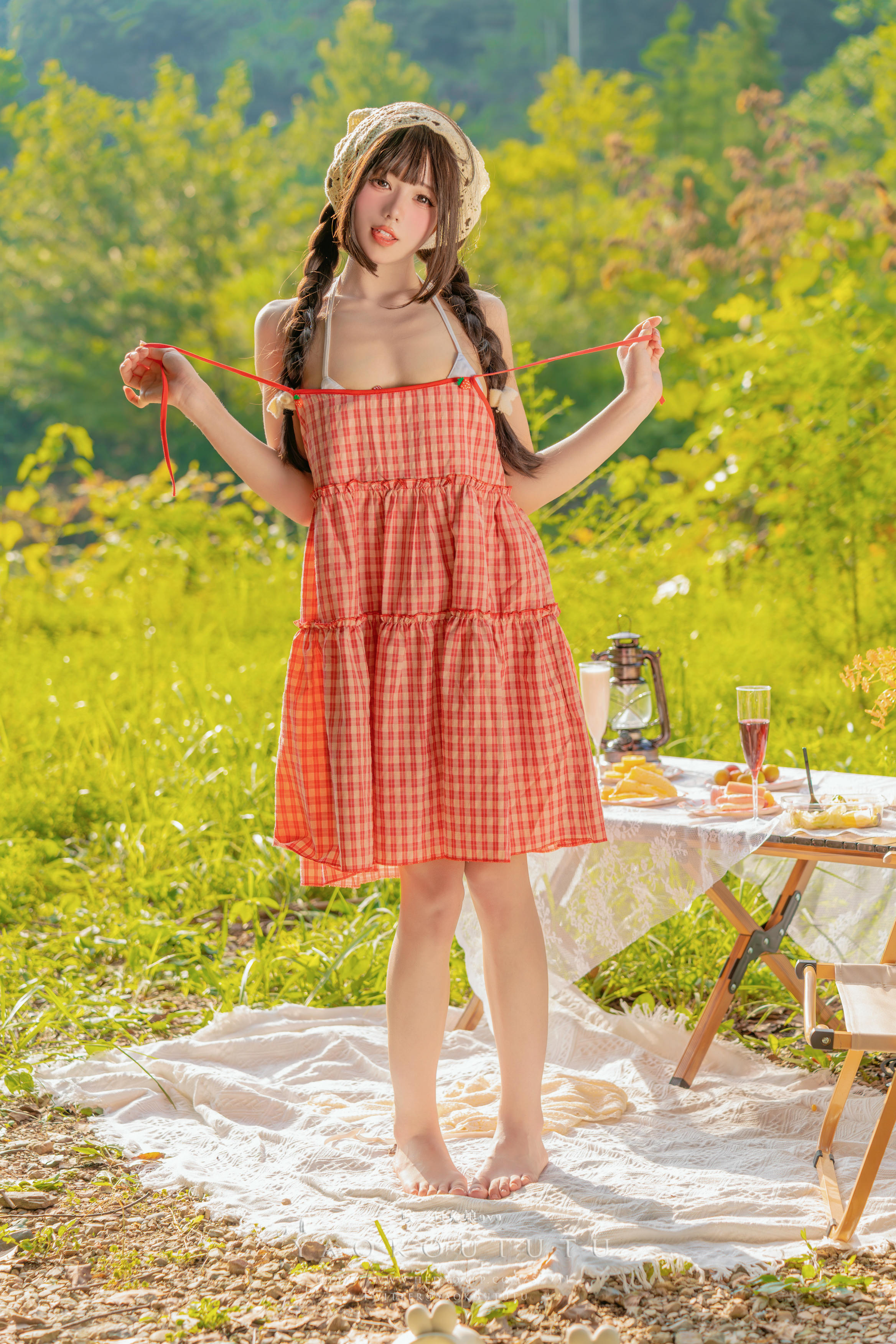 黏黏团子兔 NO.102 咬一口兔娘ovo『绿野茶会』Lovesick girls [69P1V 1.35GB]_第3集