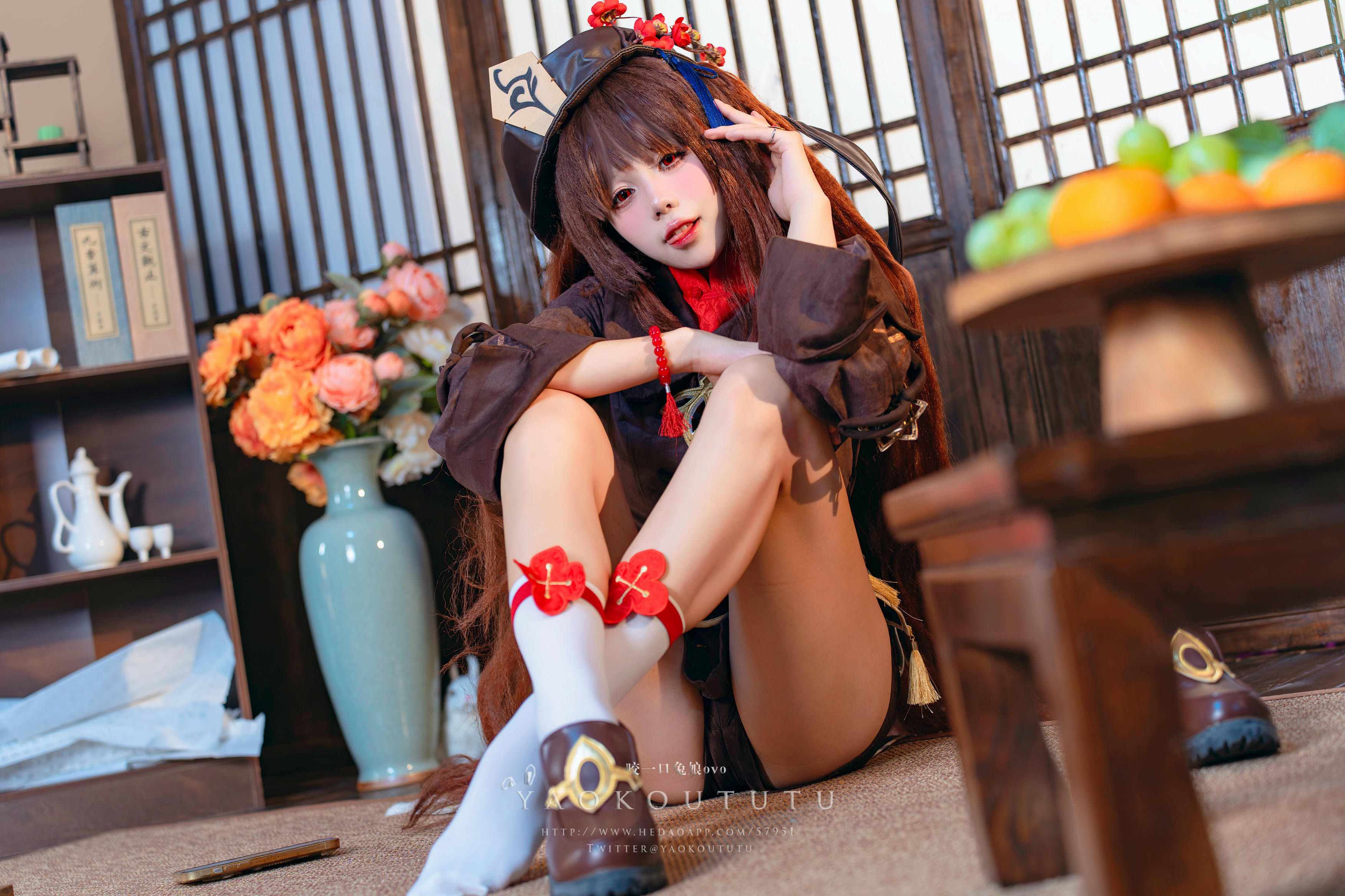 黏黏团子兔 NO.108 咬一口兔娘ovo 往生堂堂主胡桃&ミチノチモシーキミノキモチ [66P1V-1.51G]_第1集