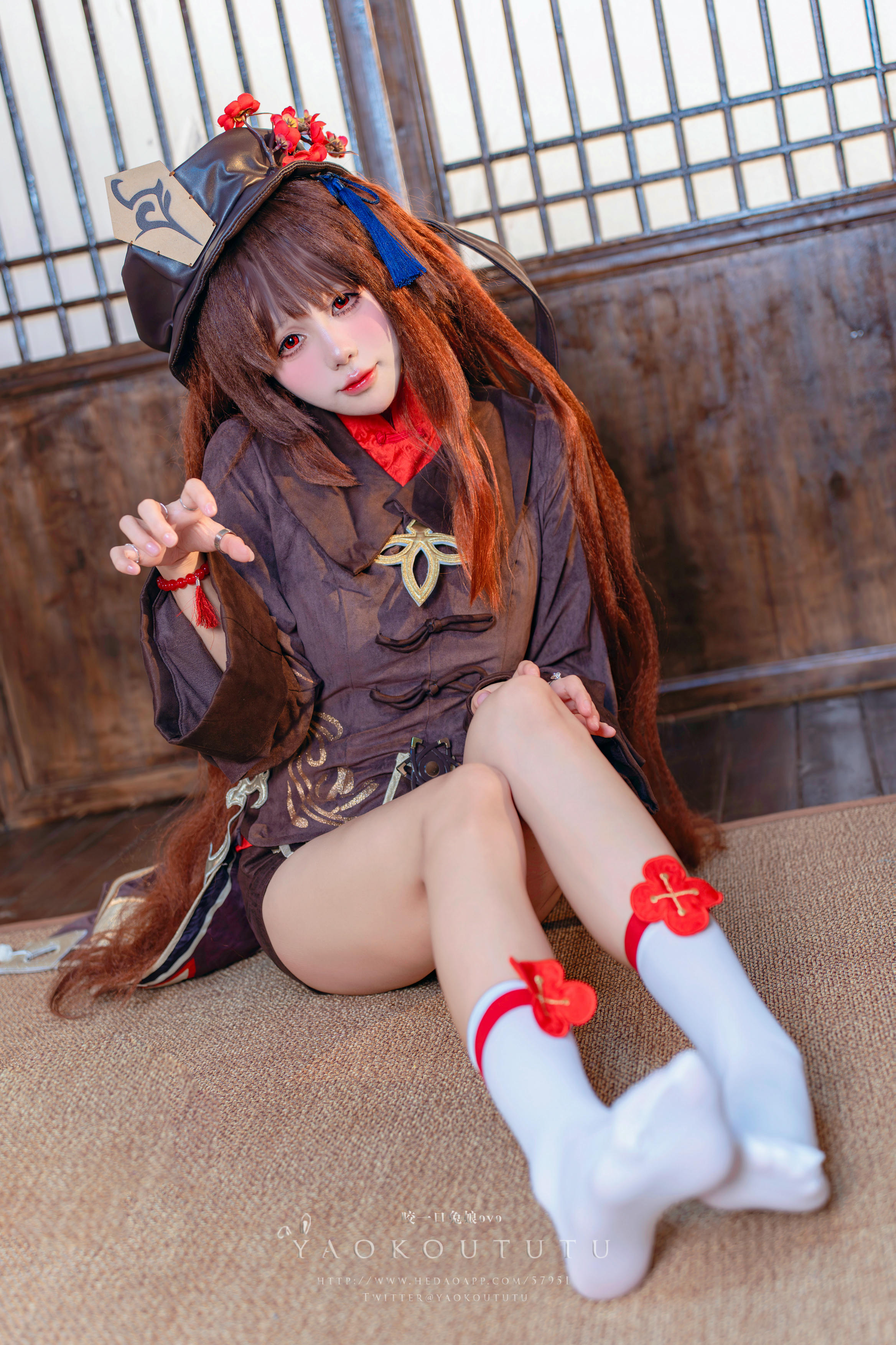 黏黏团子兔 NO.108 咬一口兔娘ovo 往生堂堂主胡桃&ミチノチモシーキミノキモチ [66P1V-1.51G]_第1集