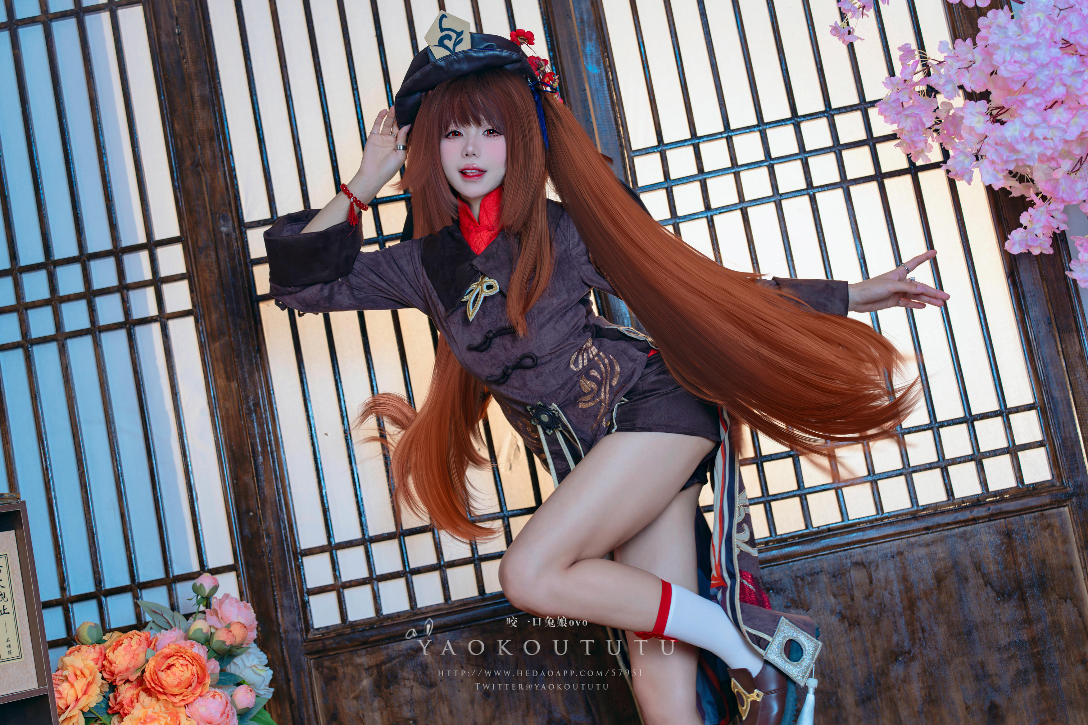 黏黏团子兔 NO.108 咬一口兔娘ovo 往生堂堂主胡桃&ミチノチモシーキミノキモチ [66P1V-1.51G]_第3集