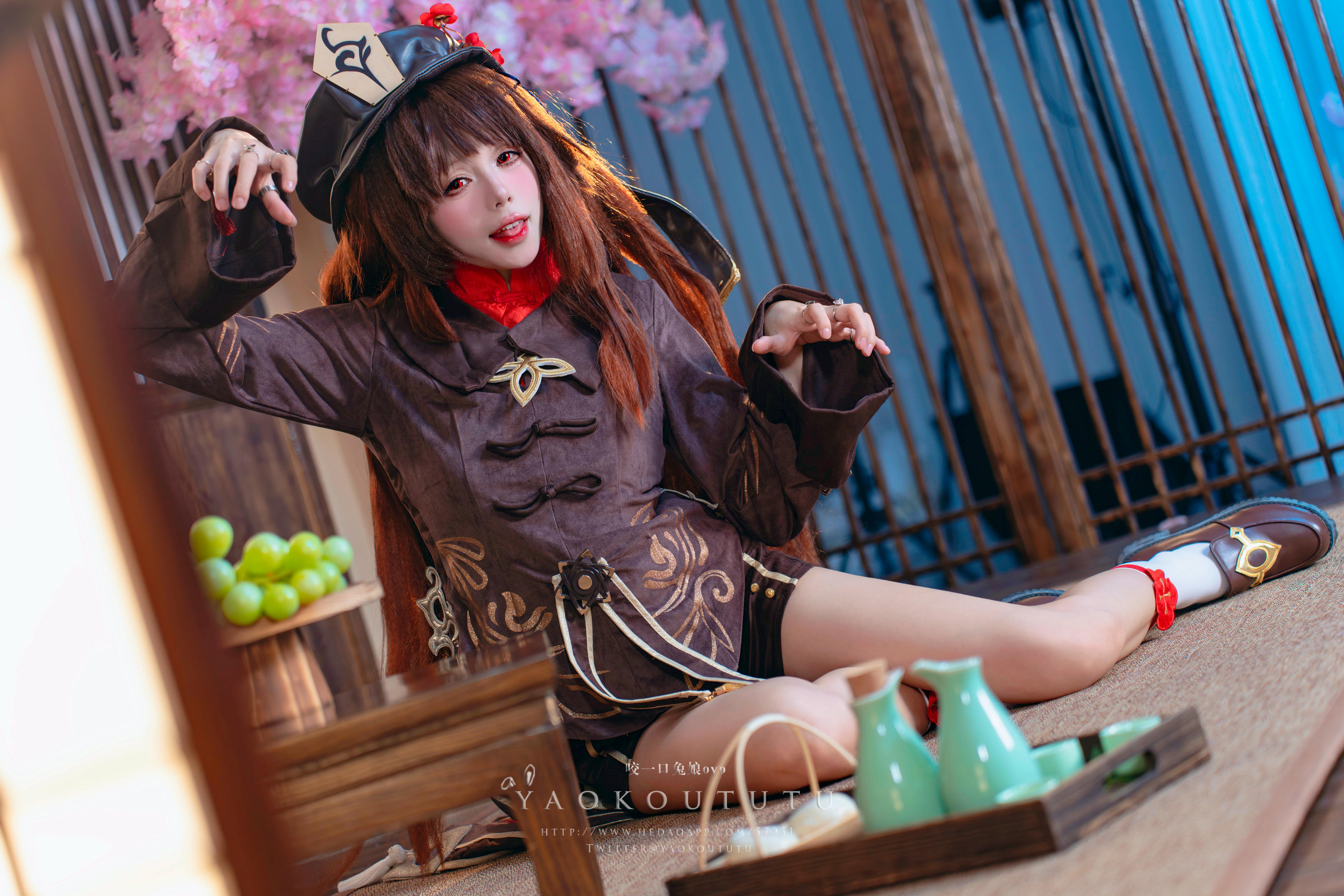 黏黏团子兔 NO.108 咬一口兔娘ovo 往生堂堂主胡桃&ミチノチモシーキミノキモチ [66P1V-1.51G]_第1集