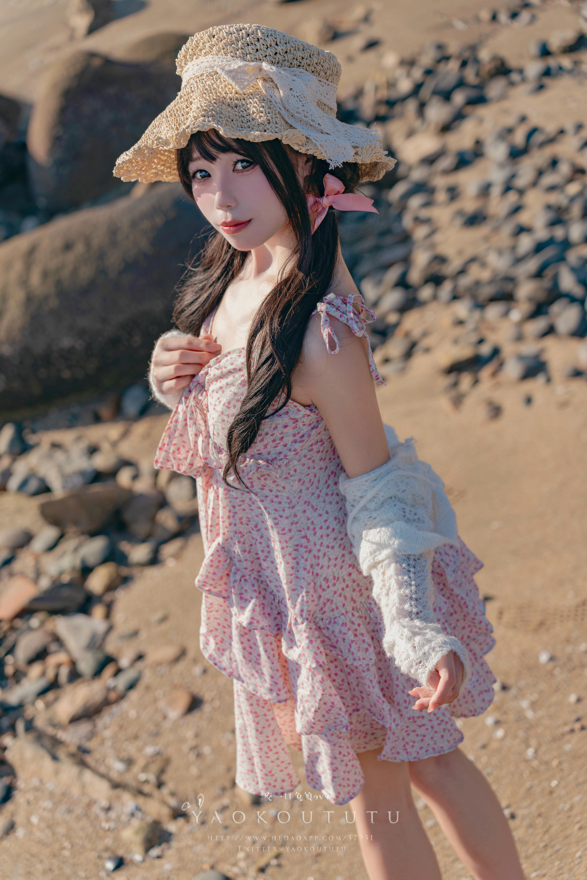 黏黏团子兔 NO.114 咬一口兔娘ovo 十月订阅『邻家小妹』日不落 [62P1V 1.23GB]_第1集