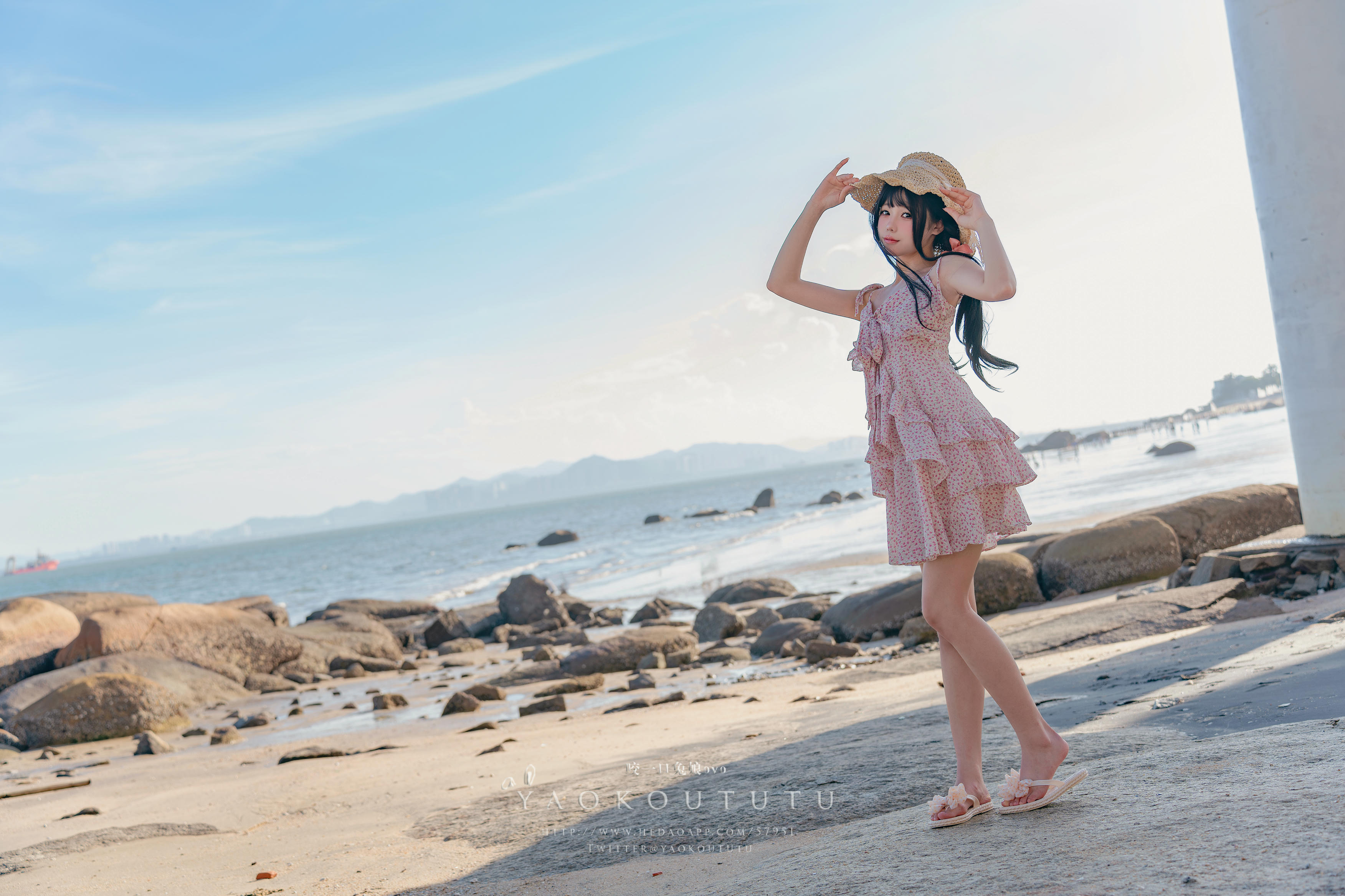 黏黏团子兔 NO.114 咬一口兔娘ovo 十月订阅『邻家小妹』日不落 [62P1V 1.23GB]_第2集