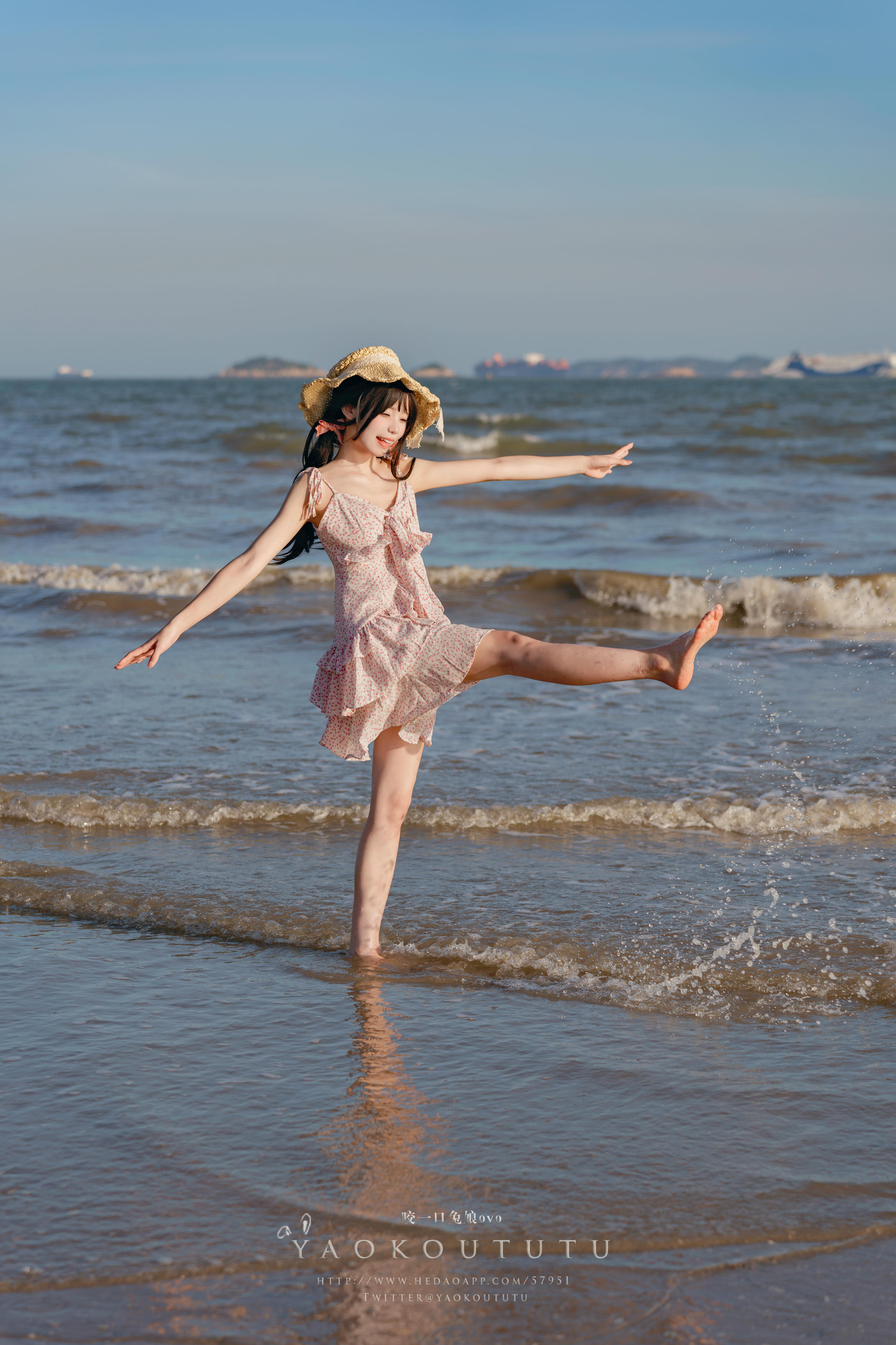 黏黏团子兔 NO.114 咬一口兔娘ovo 十月订阅『邻家小妹』日不落 [62P1V 1.23GB]_第2集