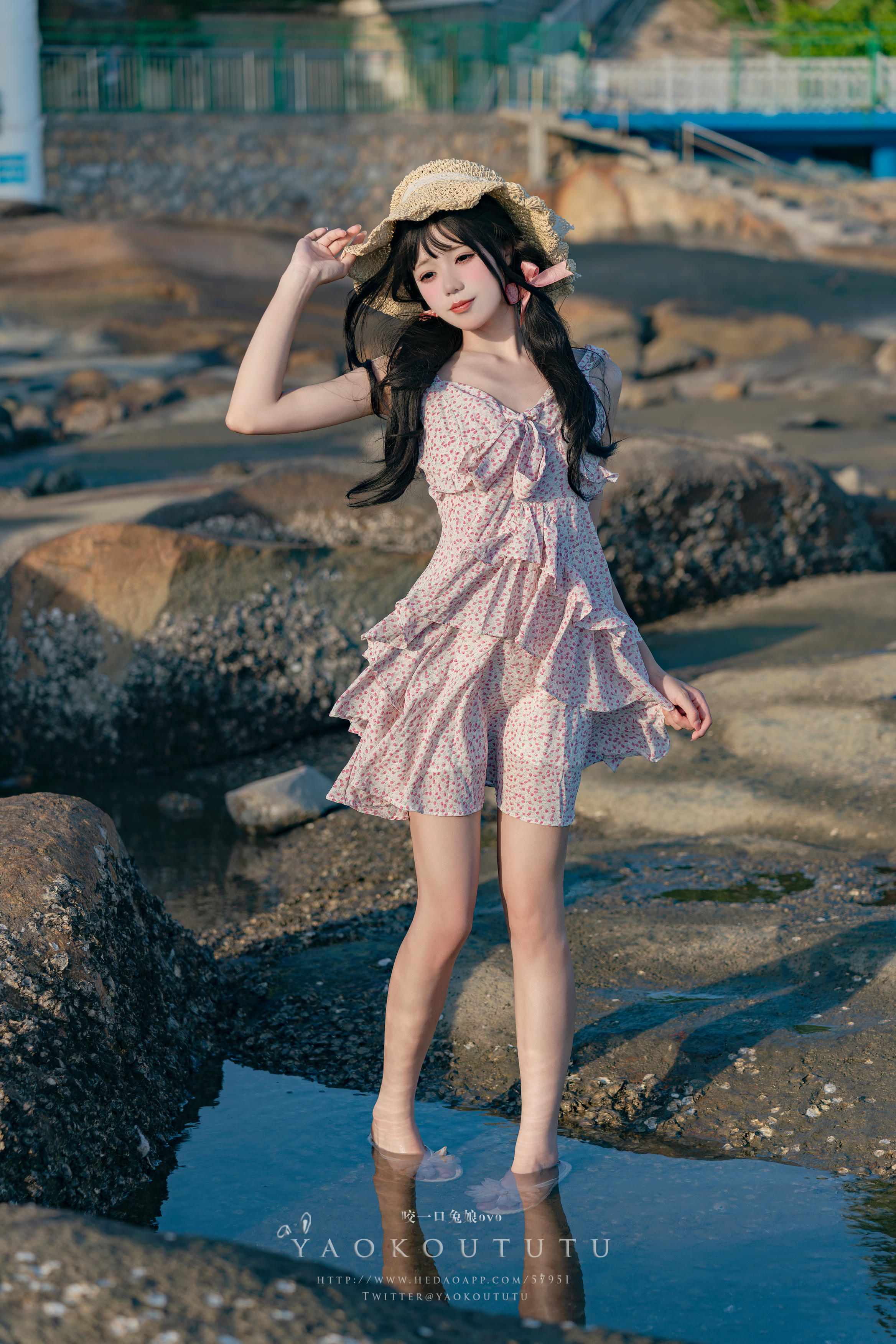 黏黏团子兔 NO.114 咬一口兔娘ovo 十月订阅『邻家小妹』日不落 [62P1V 1.23GB]_第2集