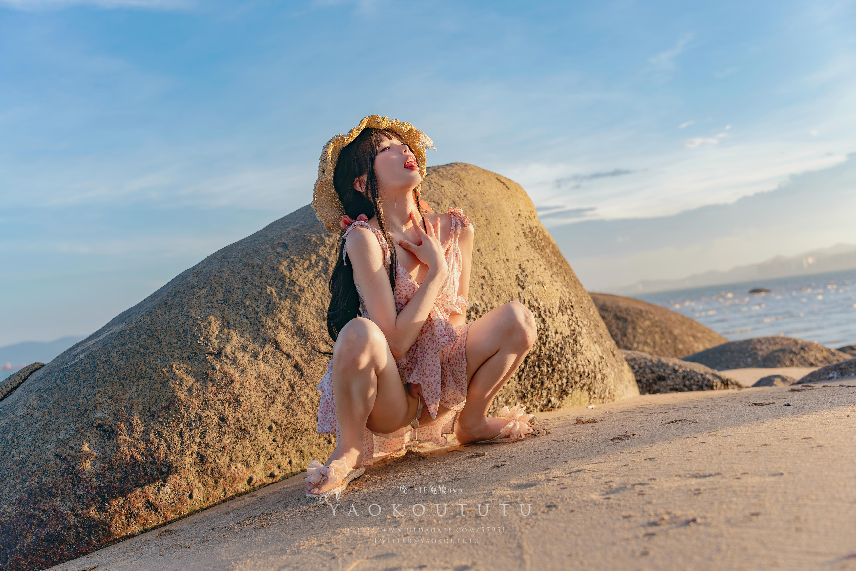 黏黏团子兔 NO.114 咬一口兔娘ovo 十月订阅『邻家小妹』日不落 [62P1V 1.23GB]_第3集