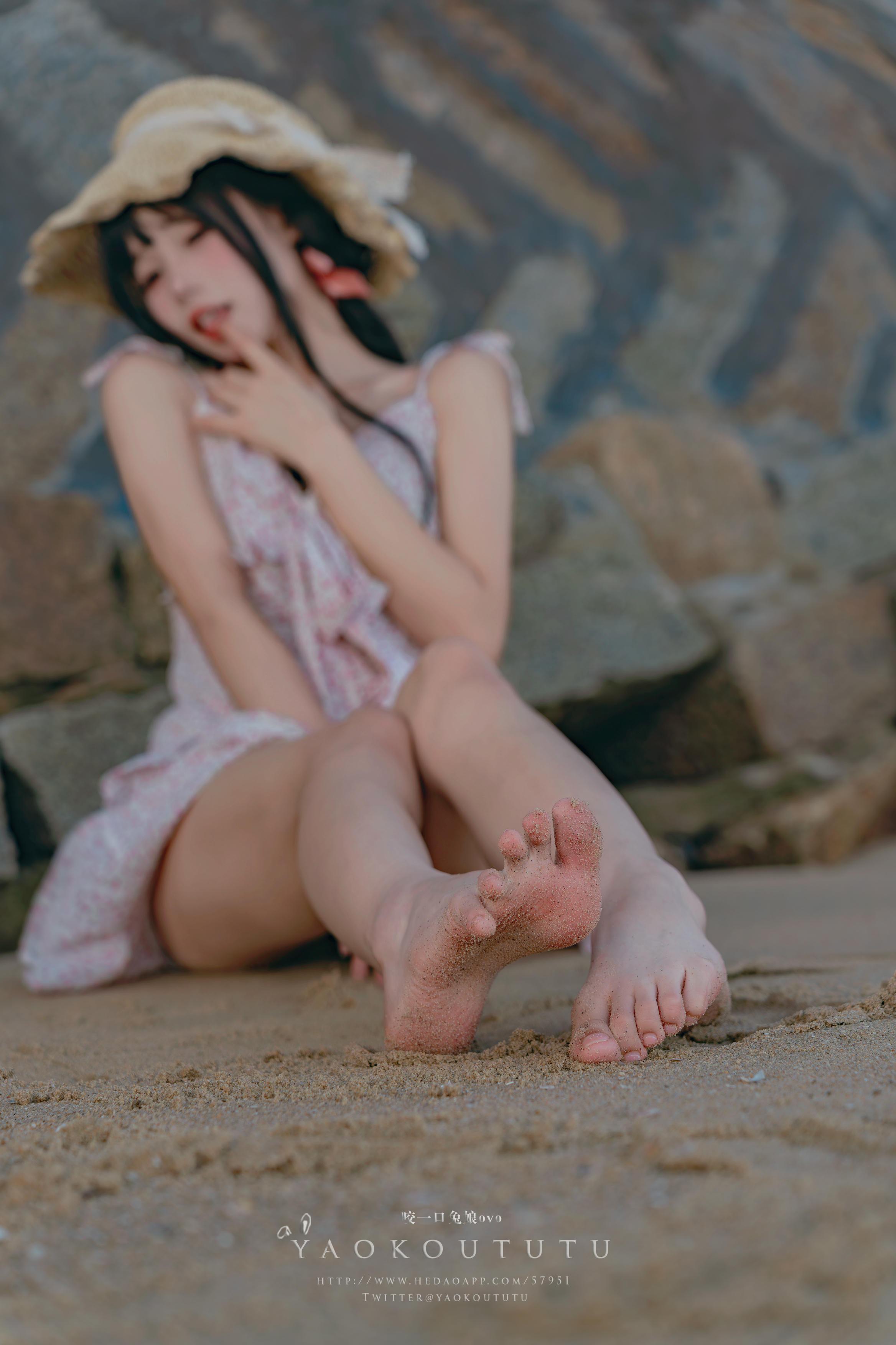 黏黏团子兔 NO.114 咬一口兔娘ovo 十月订阅『邻家小妹』日不落 [62P1V 1.23GB]_第3集