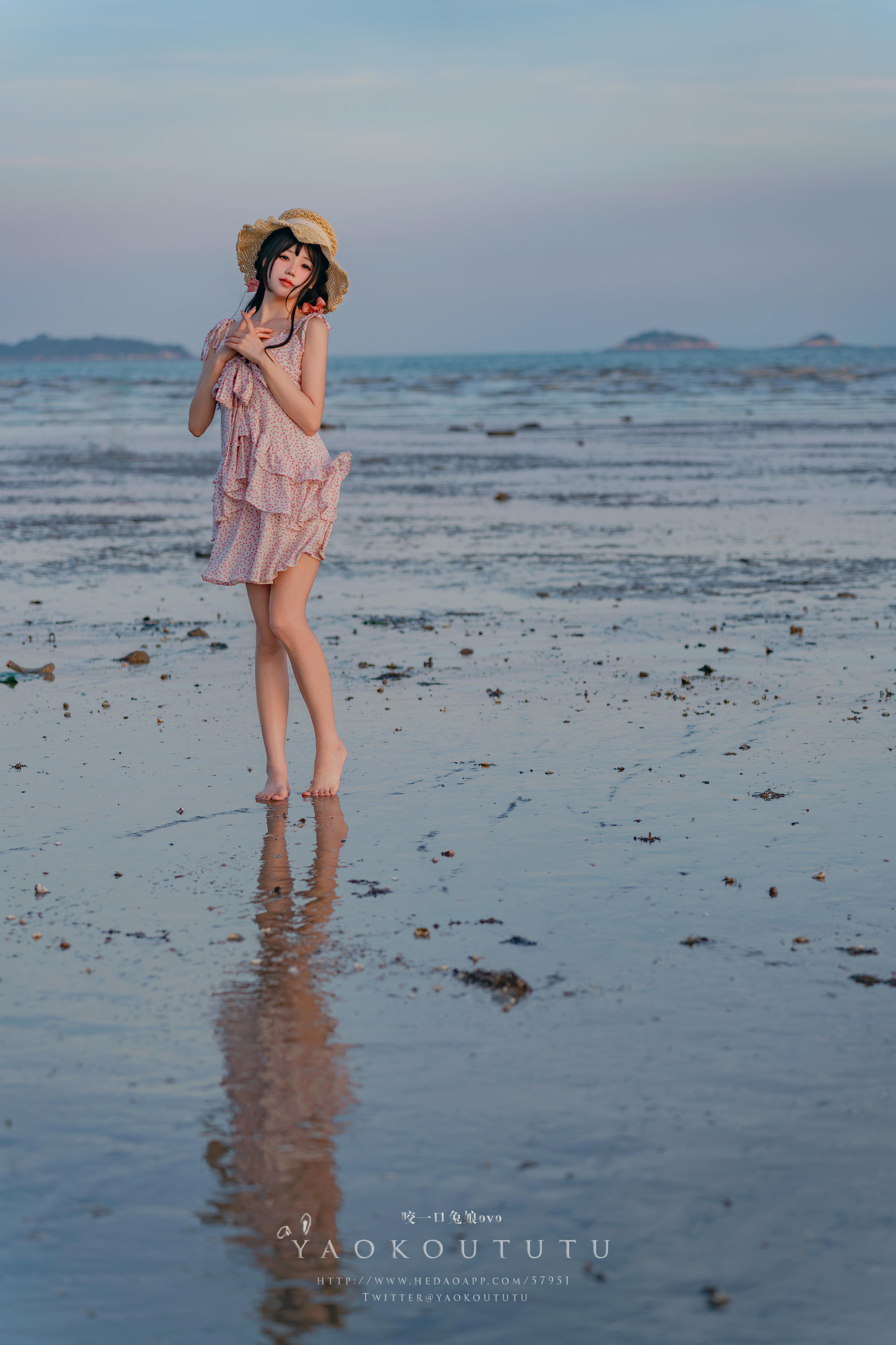 黏黏团子兔 NO.114 咬一口兔娘ovo 十月订阅『邻家小妹』日不落 [62P1V 1.23GB]_第3集