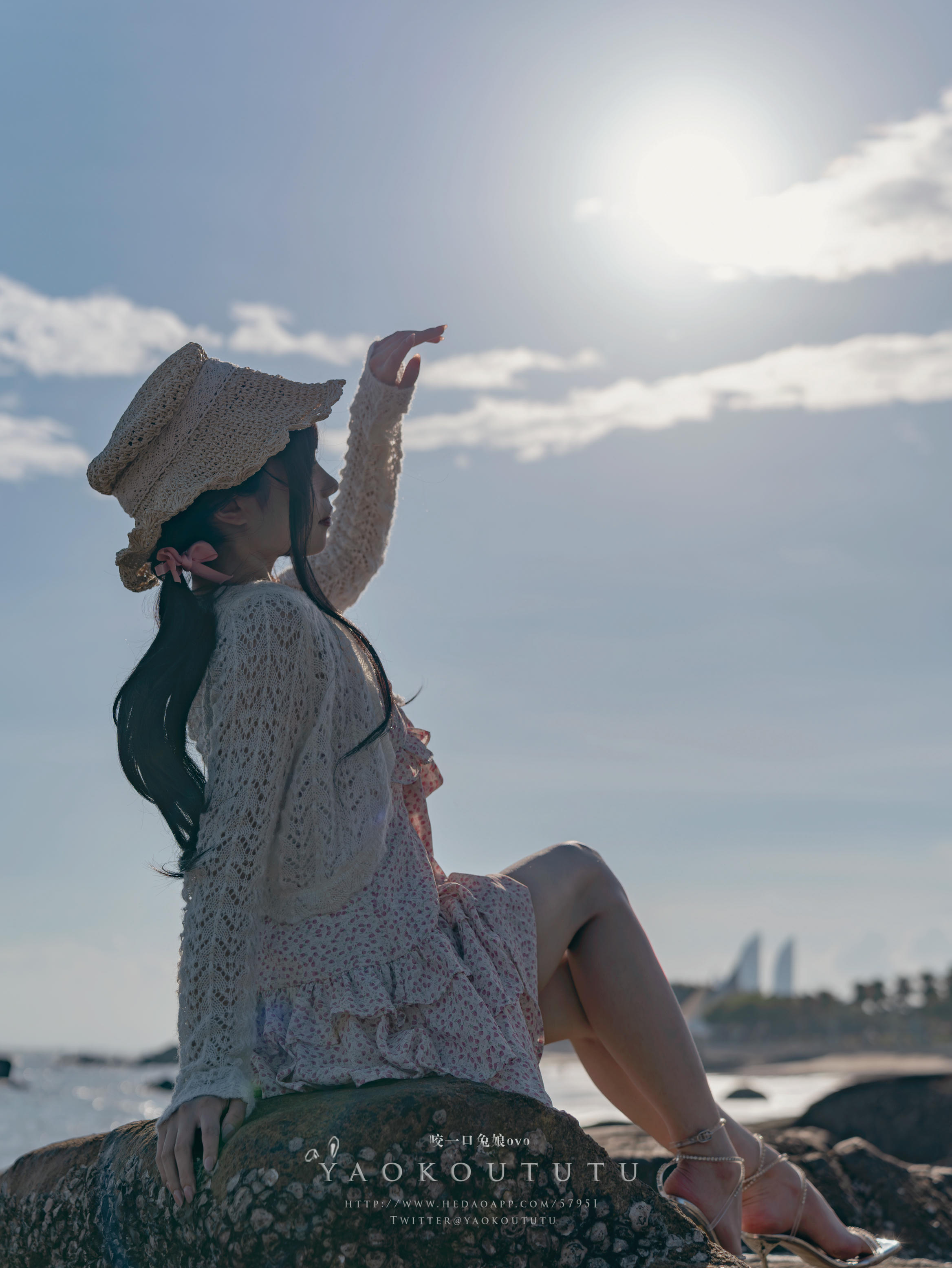 黏黏团子兔 NO.114 咬一口兔娘ovo 十月订阅『邻家小妹』日不落 [62P1V 1.23GB]_第1集