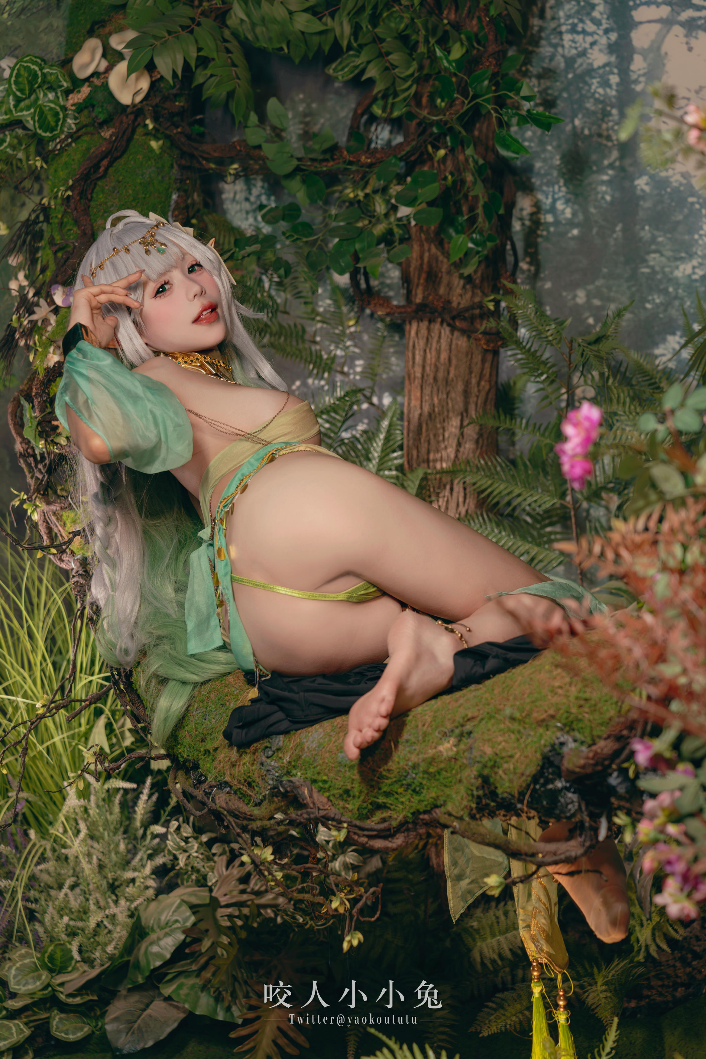 黏黏团子兔 NO.120 咬人小小兔 被遗忘的大慈树王&大摆锤 [74P1V-1.47G]_第2集