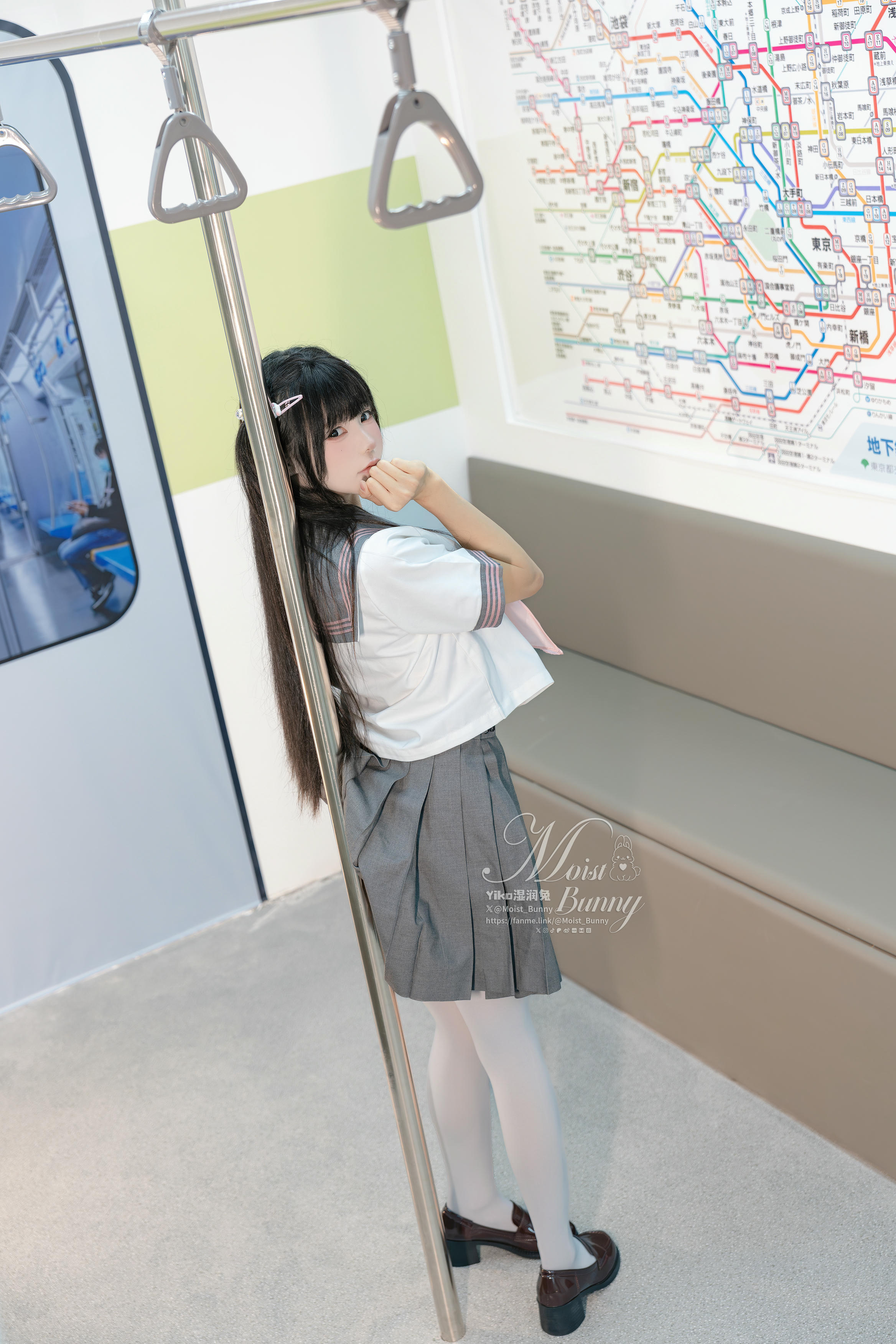 Yiko湿润兔 NO.204 24.12月作品『地铁萌妹』[165P 1V-1.92G]_第1集