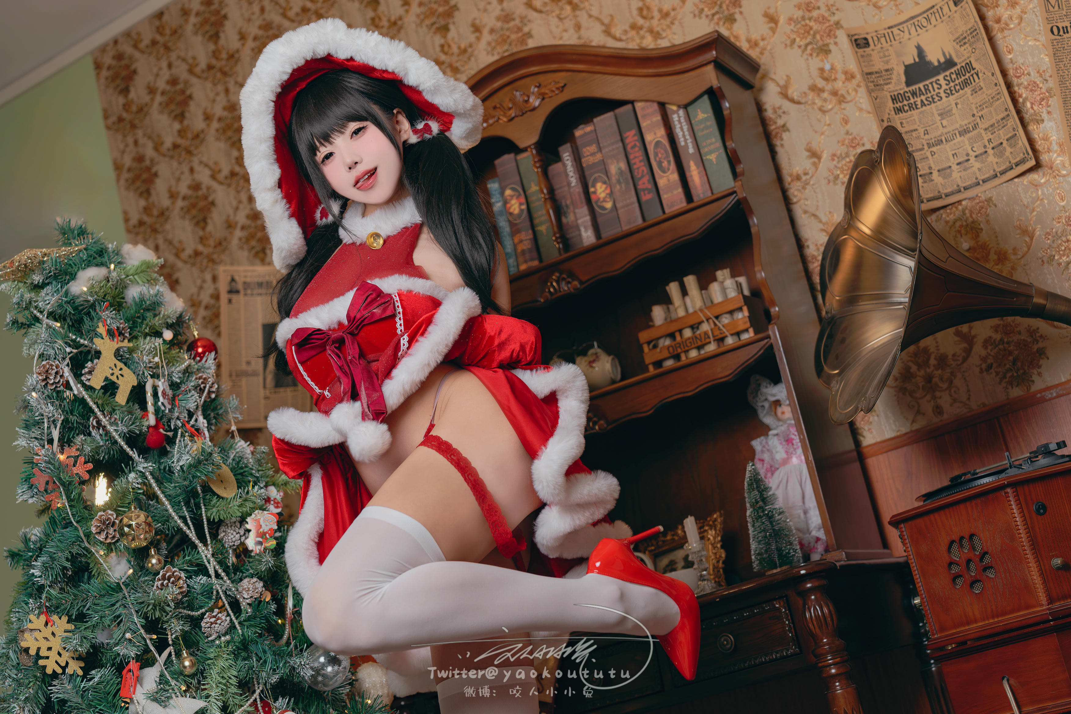 黏黏团子兔 NO.127 23十二月作品『魔女圣诞夜』[71P 1V-1.67G]_第1集