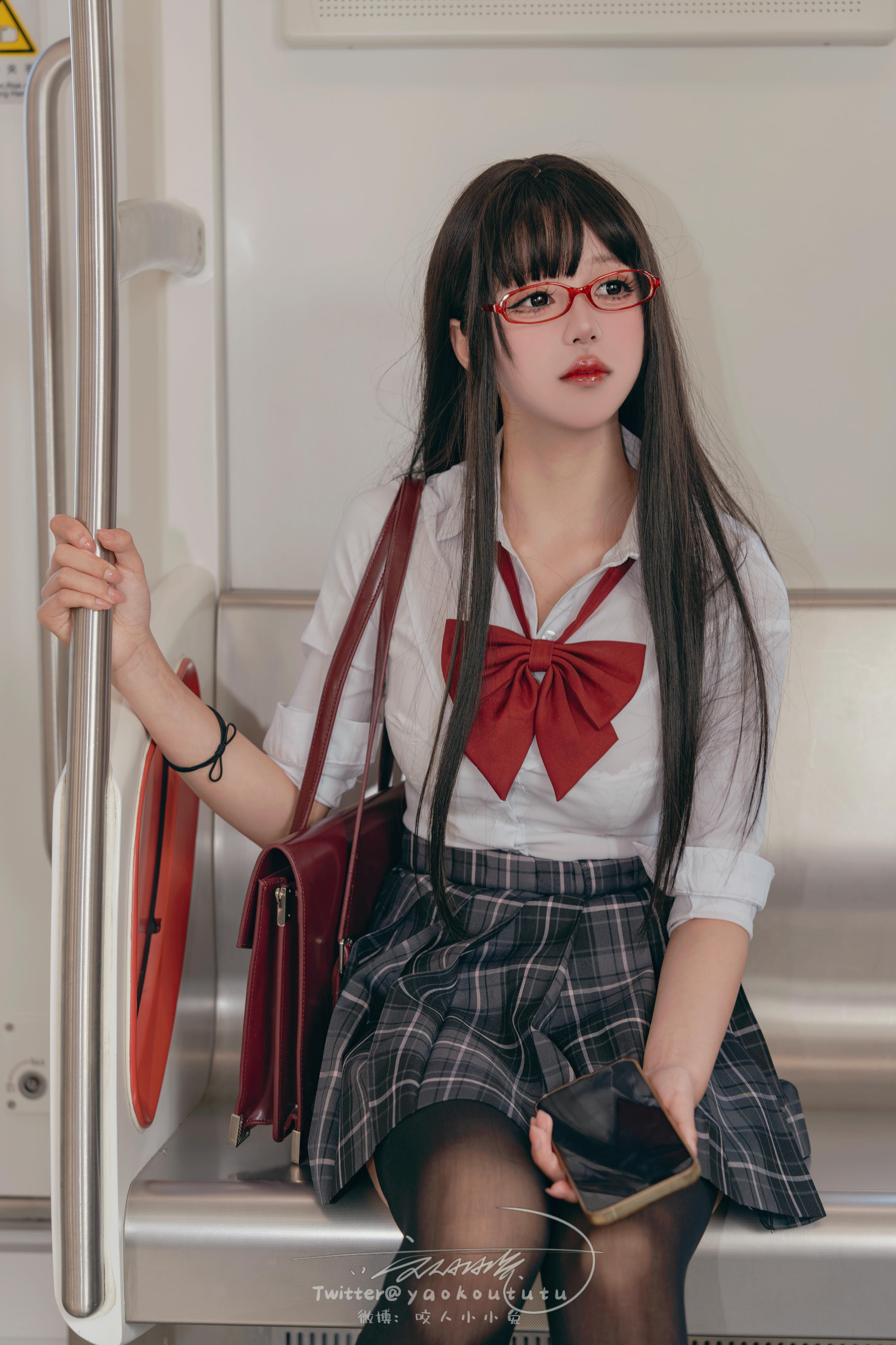 黏黏团子兔 NO.130 23十二月作品『电车惊魂』期待 [71P+1V 1.22GB]_第2集