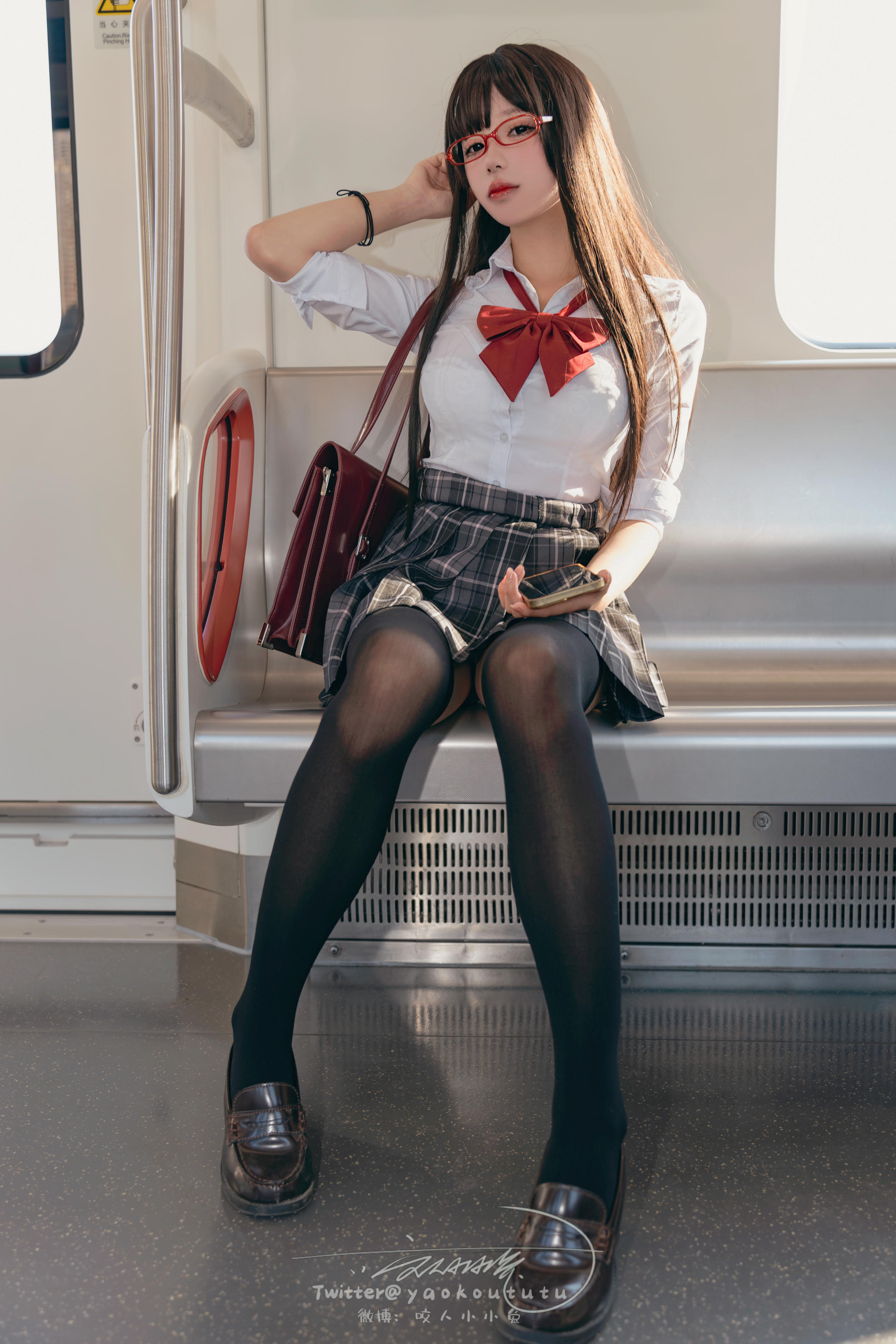 黏黏团子兔 NO.130 23十二月作品『电车惊魂』期待 [71P+1V 1.22GB]_第2集