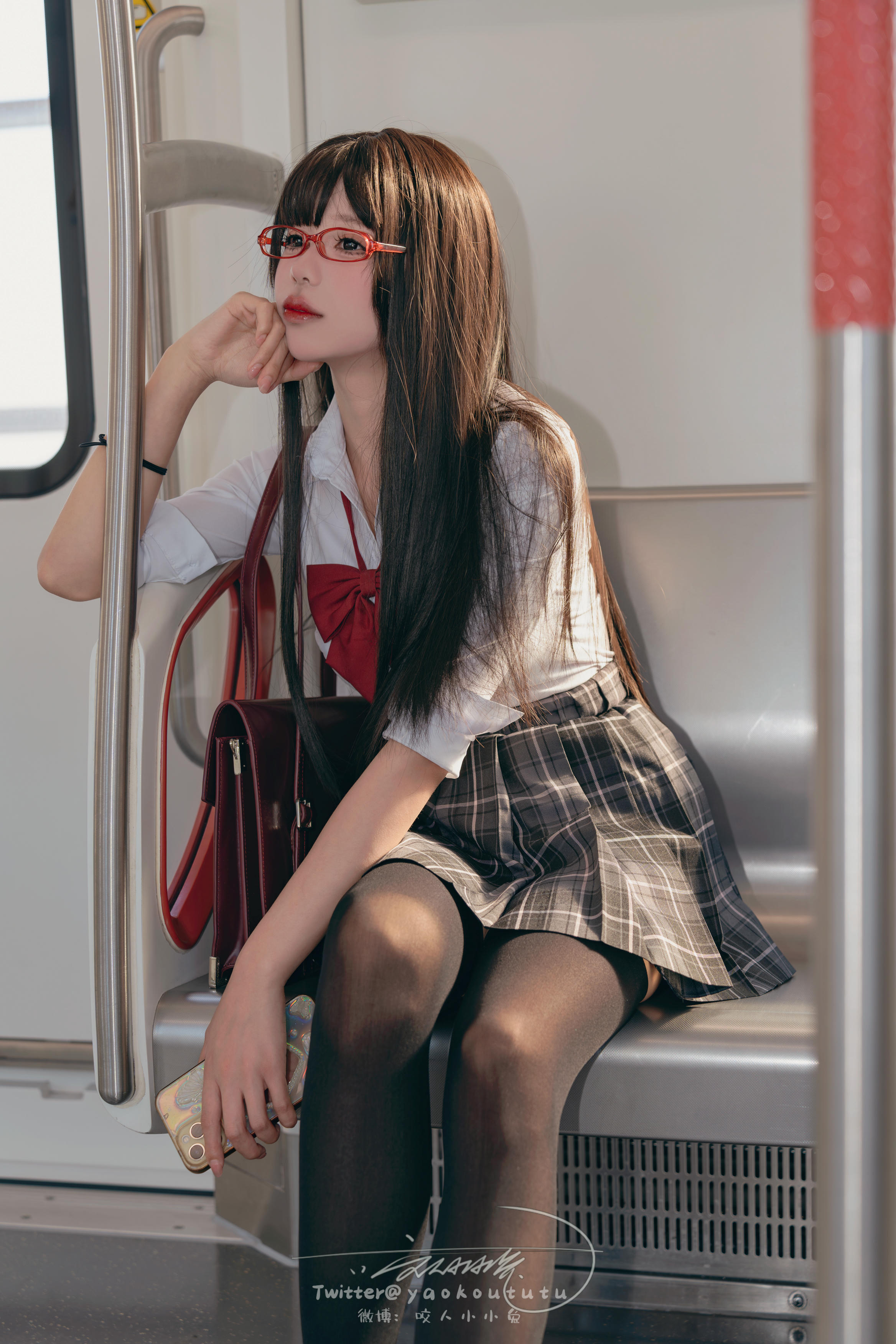 黏黏团子兔 NO.130 23十二月作品『电车惊魂』期待 [71P+1V 1.22GB]_第2集