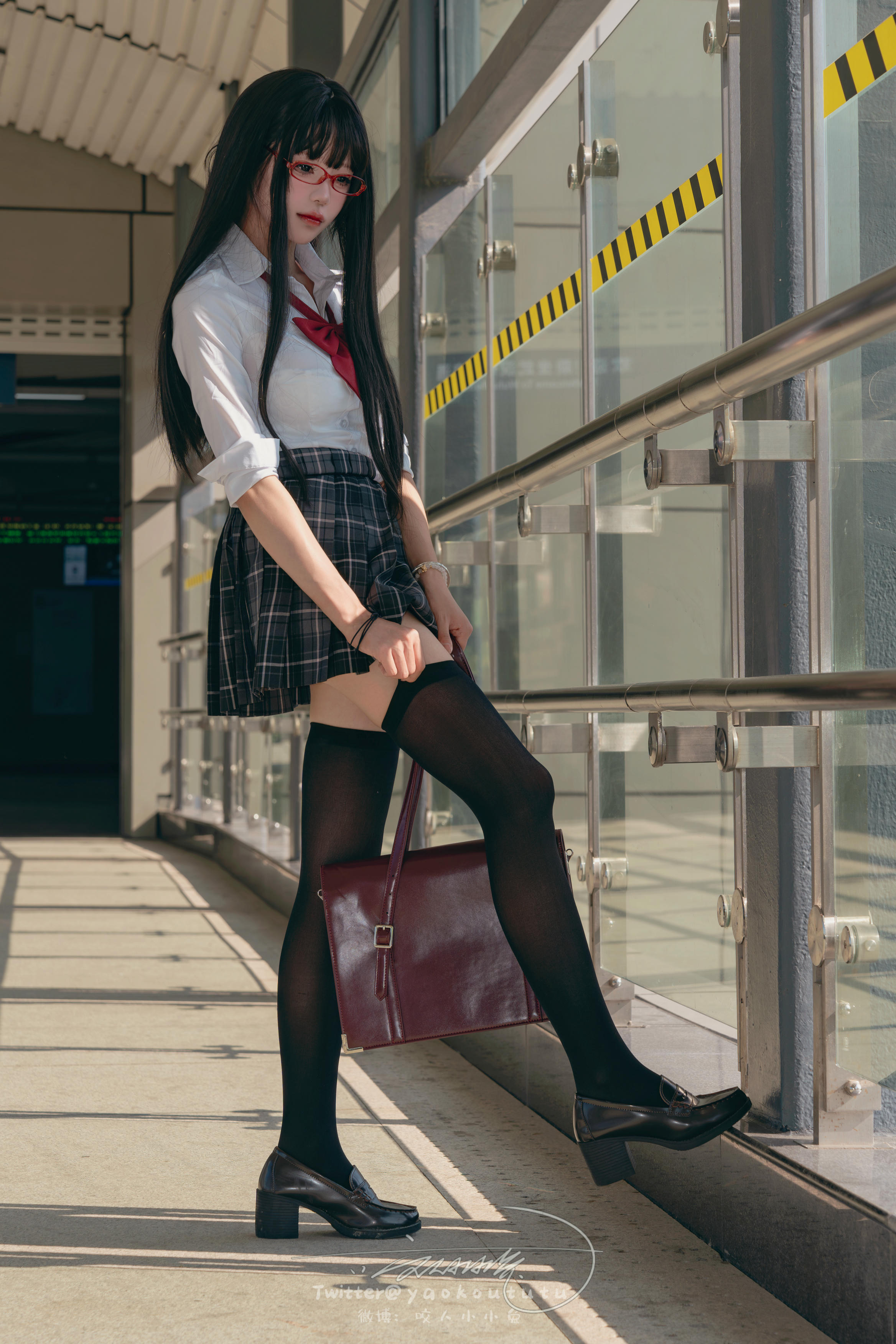 黏黏团子兔 NO.130 23十二月作品『电车惊魂』期待 [71P+1V 1.22GB]_第1集