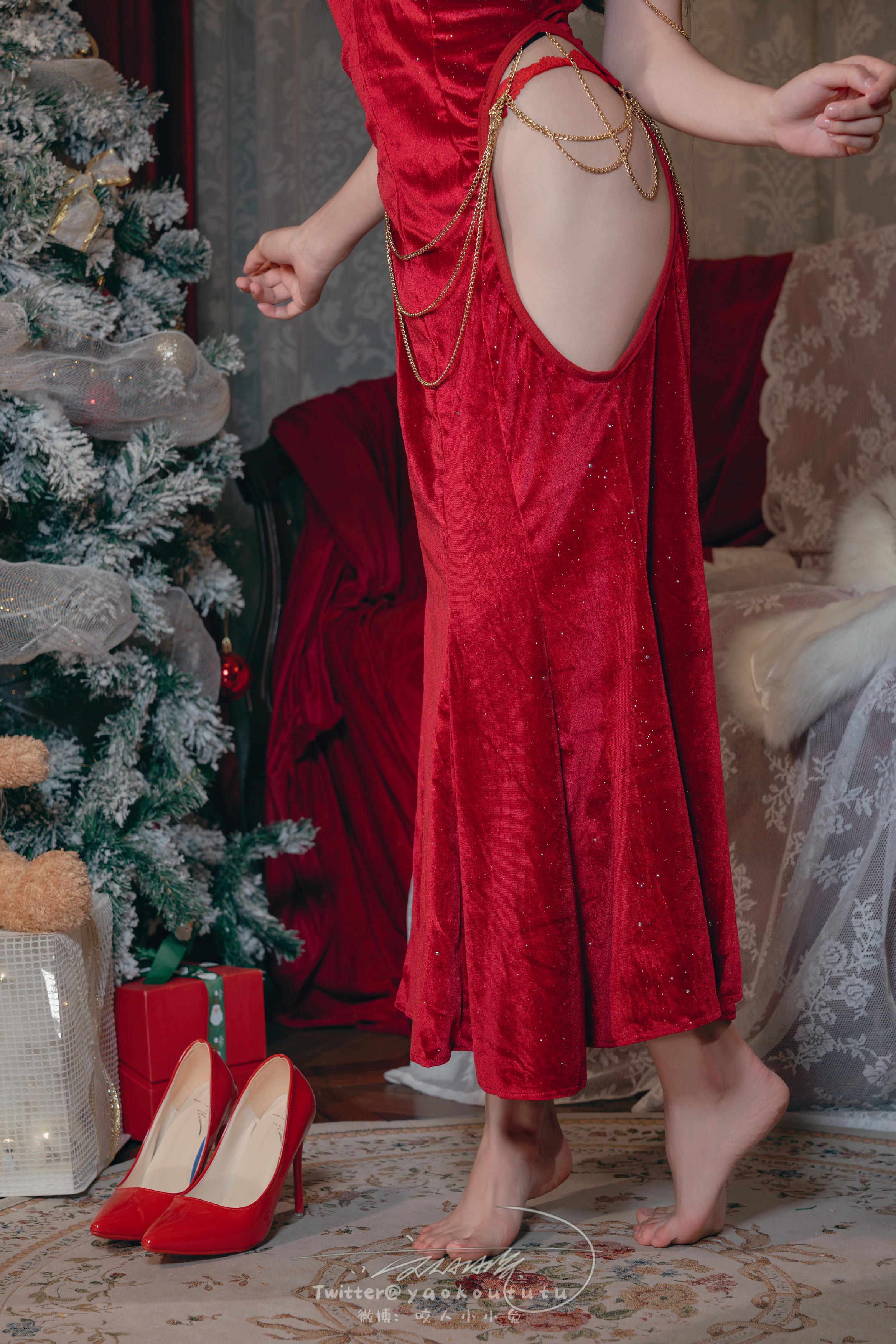 黏黏团子兔 NO.131 圣诞生日限定『兔兔的生日晚宴』『危险派对』 [50P+1V／1.25GB]_第1集