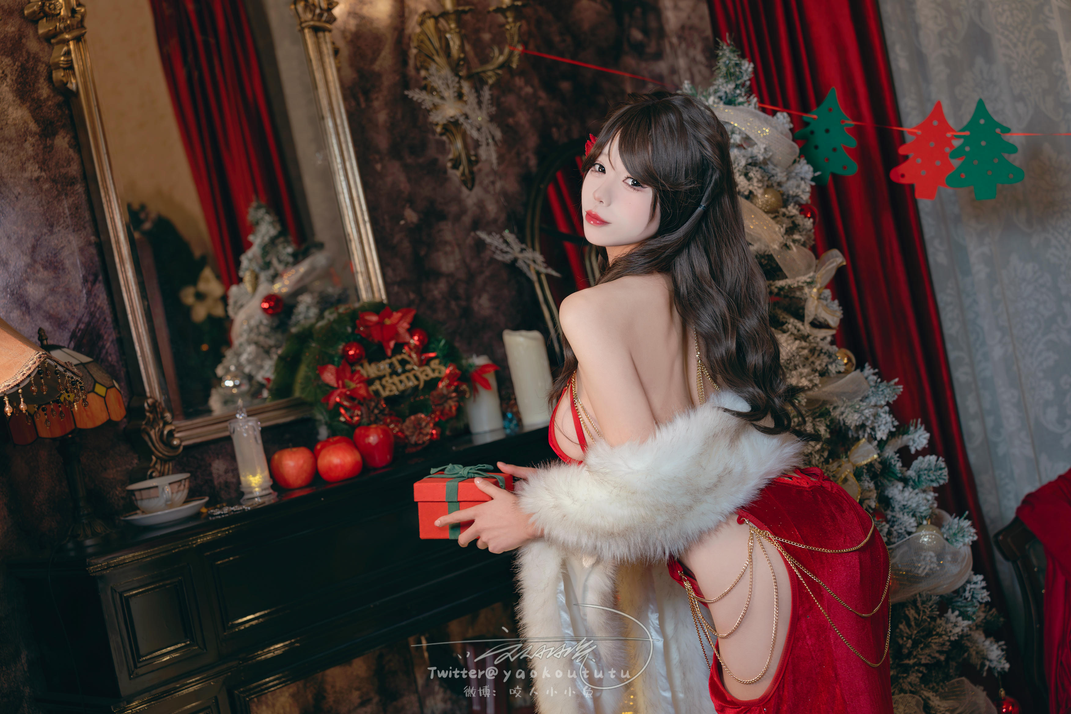 黏黏团子兔 NO.131 圣诞生日限定『兔兔的生日晚宴』『危险派对』 [50P+1V／1.25GB]_第2集