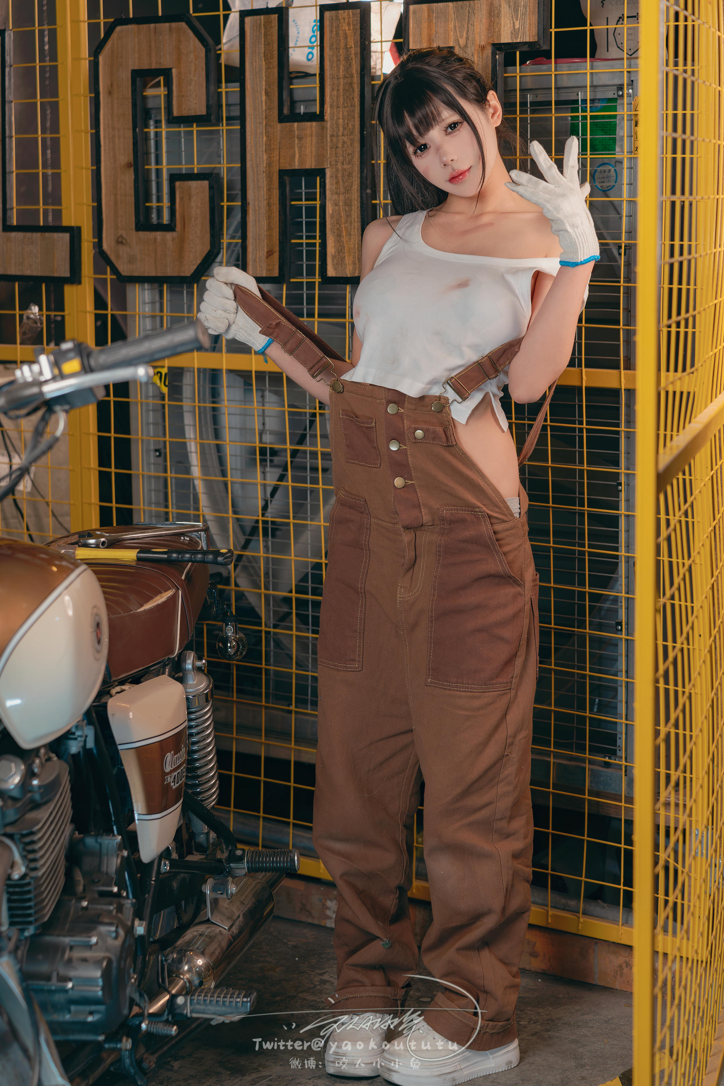 黏黏团子兔 NO.135 咬人小小兔 2401月作品『机车修理工』Shake it [70P+1V 1.53GB]_第2集