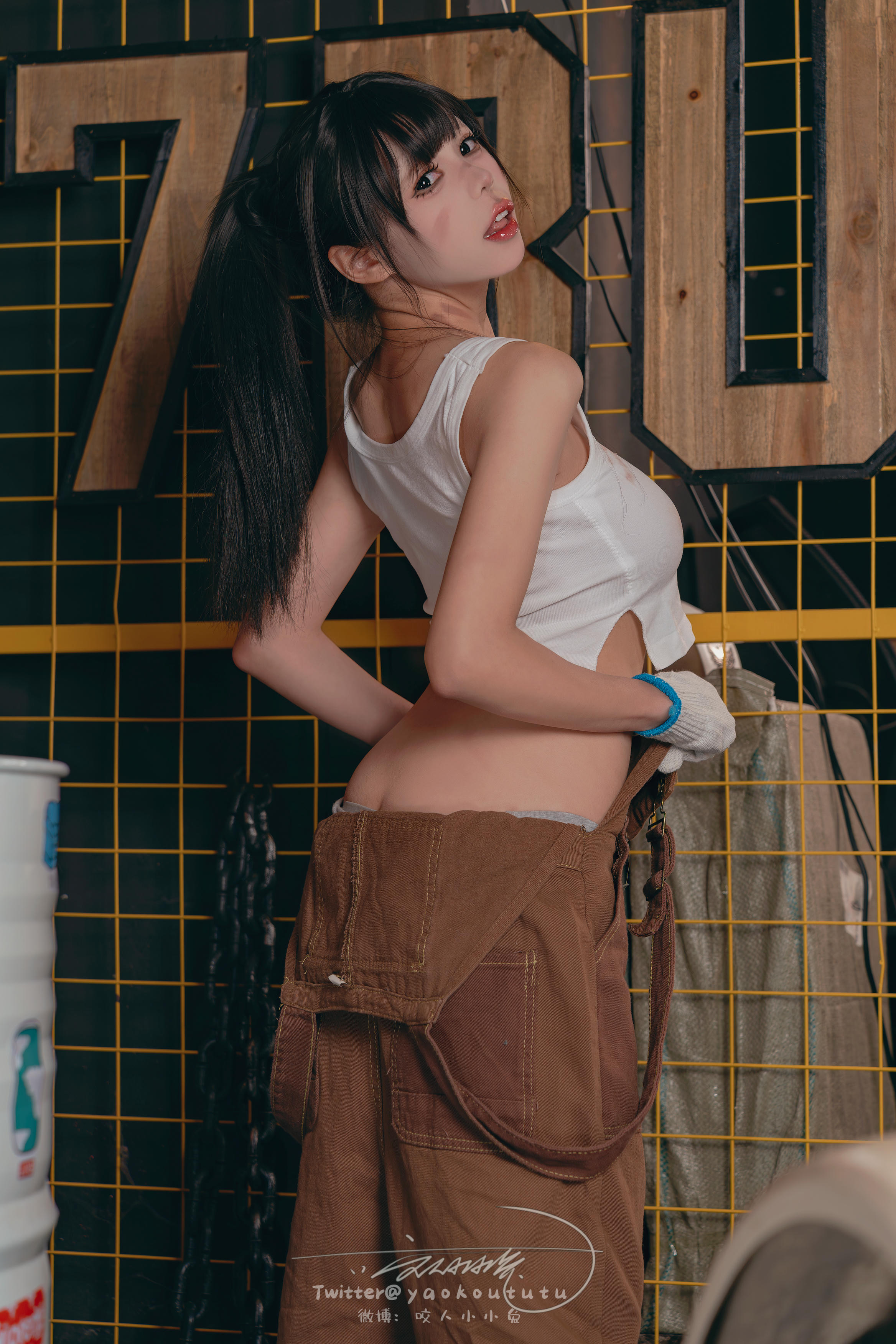 黏黏团子兔 NO.135 咬人小小兔 2401月作品『机车修理工』Shake it [70P+1V 1.53GB]_第2集