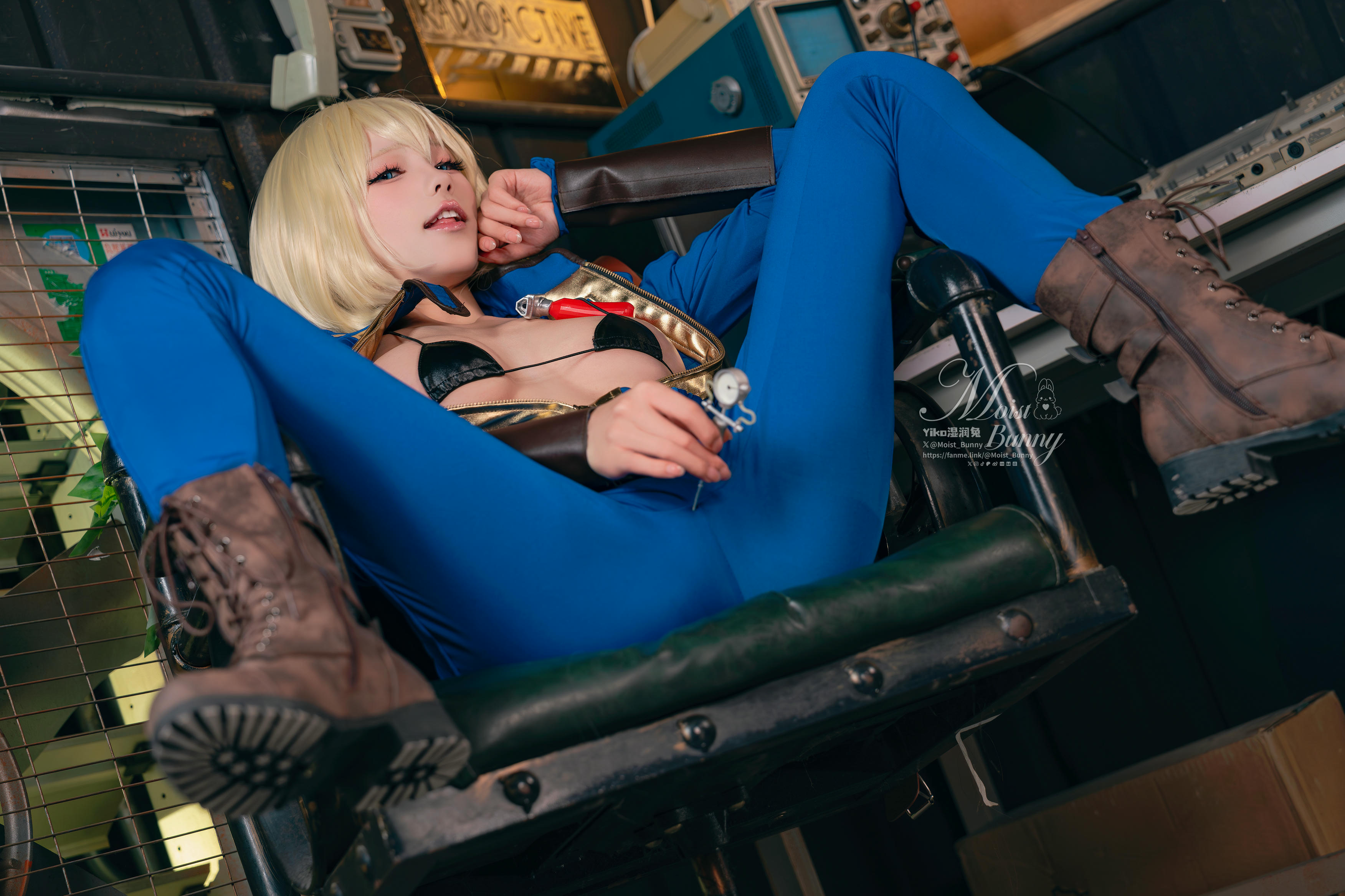 Yiko湿润兔 NO.205 24.12月作品『辐射 灰烬余生』[75P1V 1.51G]_第2集