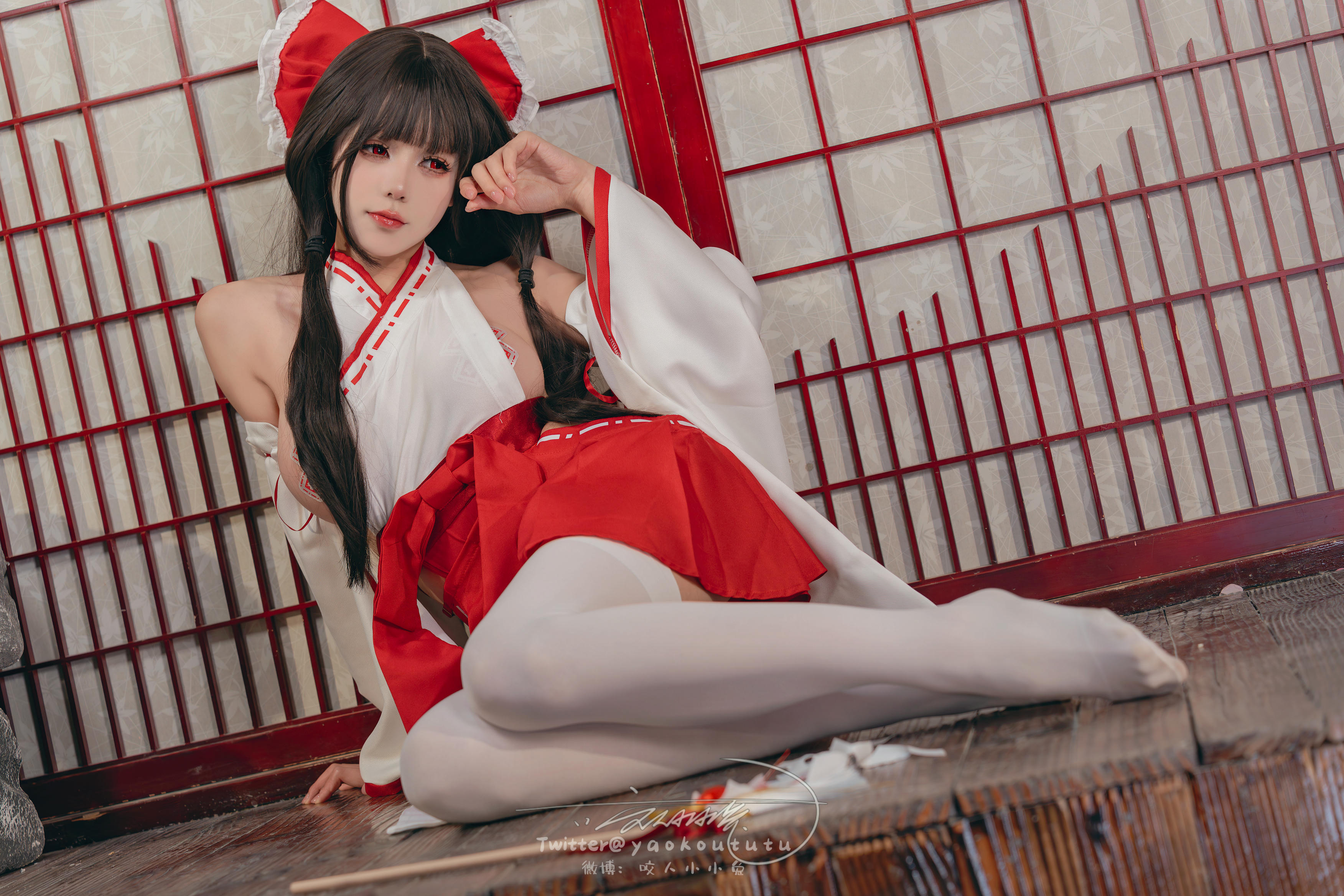 黏黏团子兔 NO.138 咬人小小兔 2402月作品『狐之灵梦』Roly Poly [70P+2V 1.63GB]_第1集