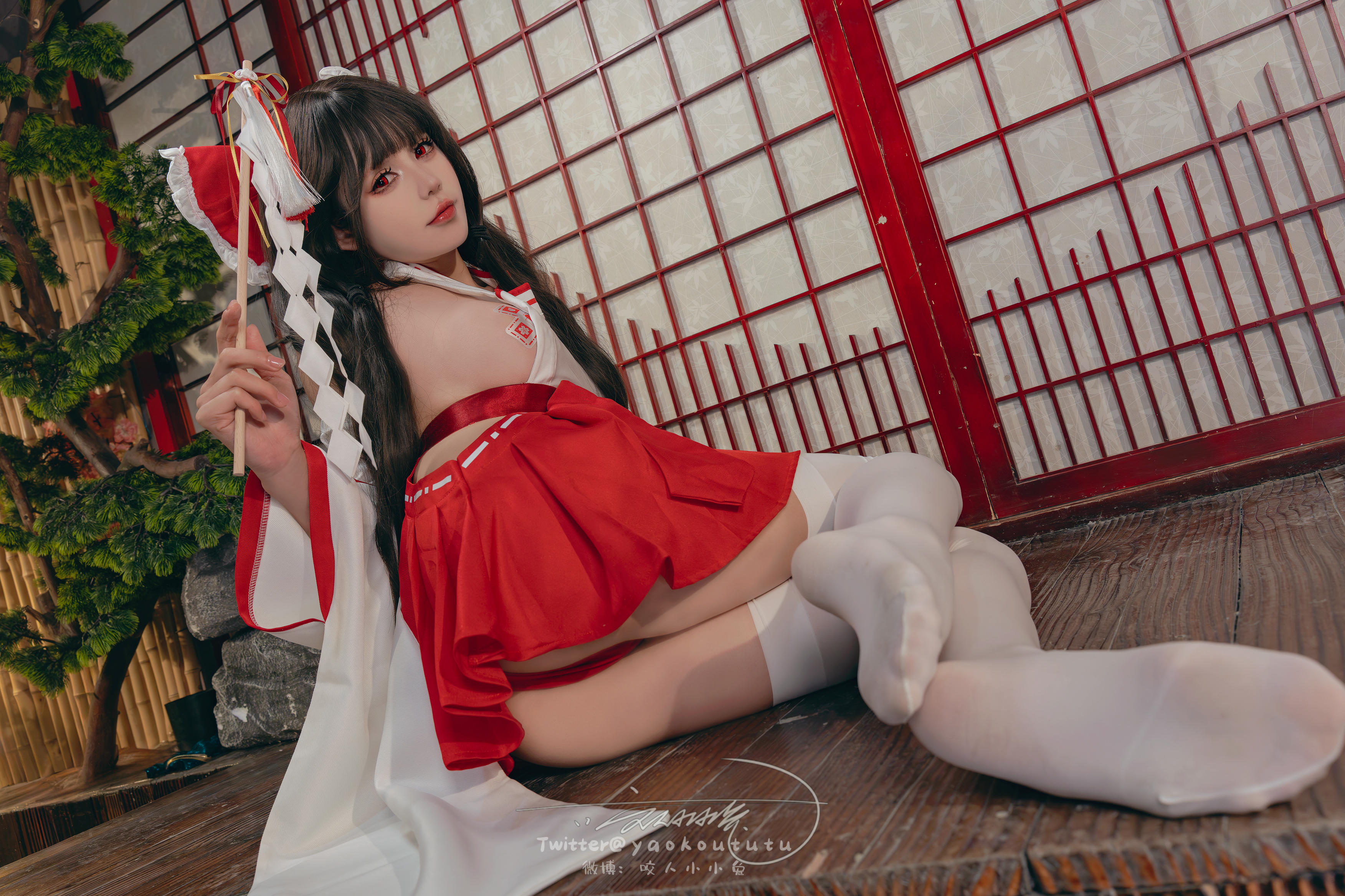 黏黏团子兔 NO.138 咬人小小兔 2402月作品『狐之灵梦』Roly Poly [70P+2V 1.63GB]_第1集