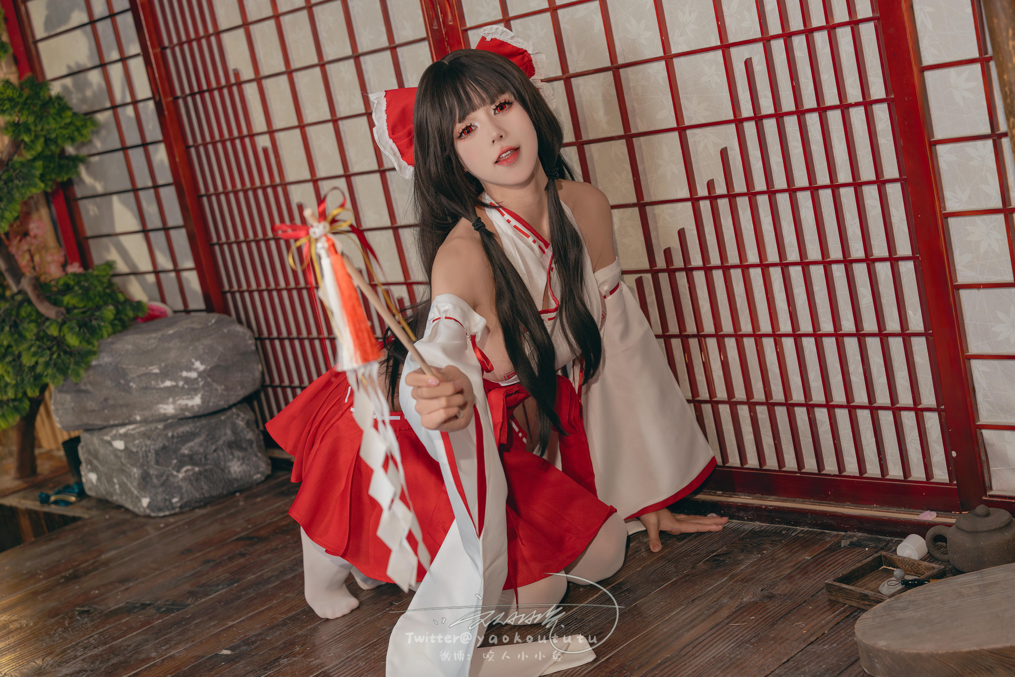 黏黏团子兔 NO.138 咬人小小兔 2402月作品『狐之灵梦』Roly Poly [70P+2V 1.63GB]_第1集