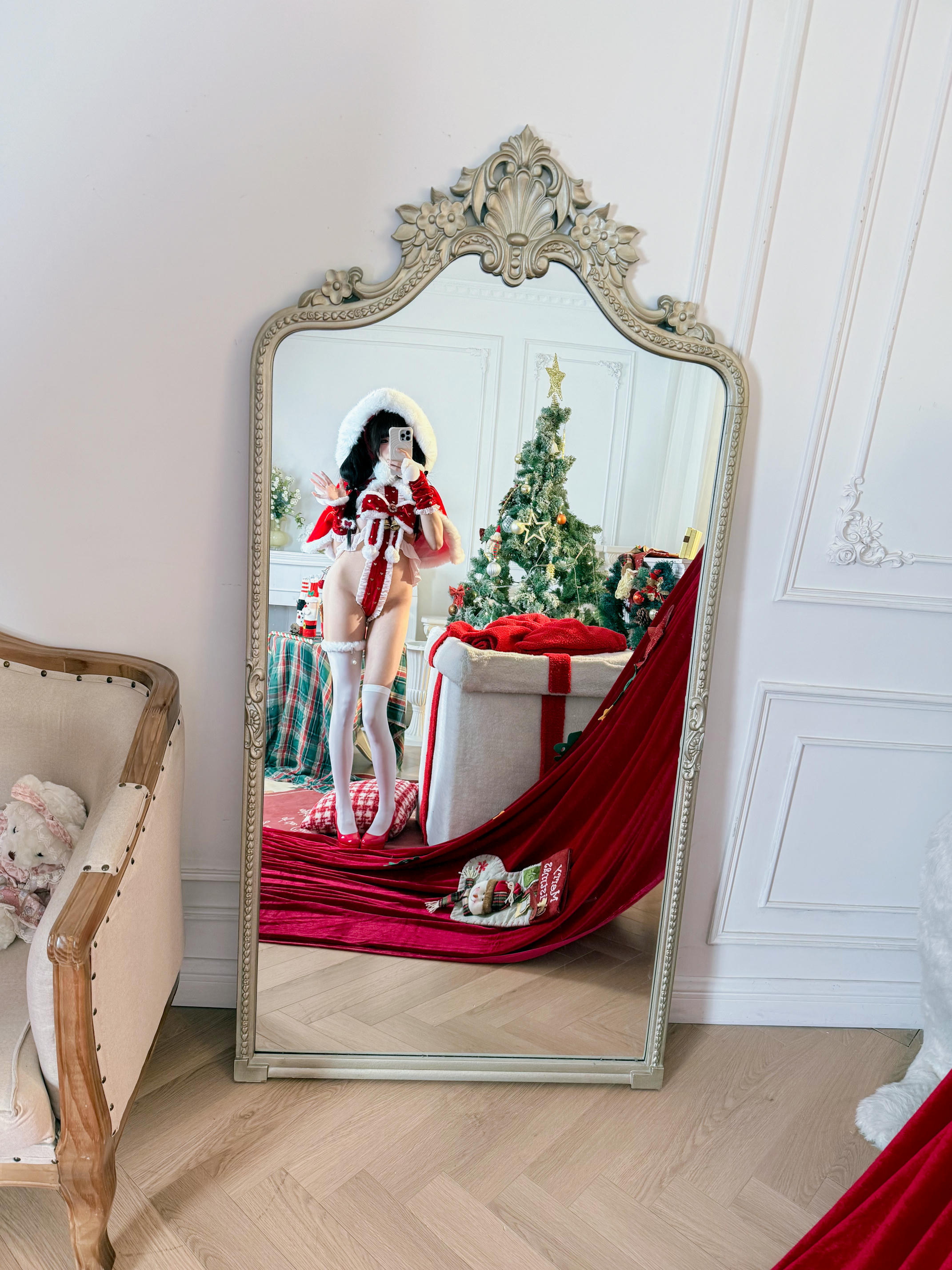 Yiko湿润兔 NO.206 24.12月作品『兔兔圣诞礼物』[101P2V 2.24GB]_第5集