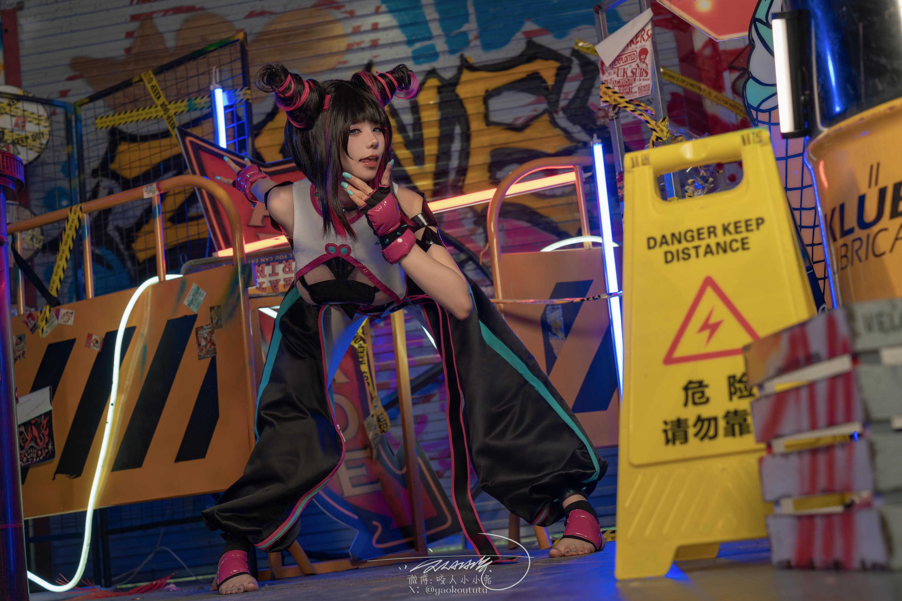 黏黏团子兔 NO.159 咬人小小兔 五月作品『街霸-韩蛛俐』 [81P1V-1.39GB]_第2集