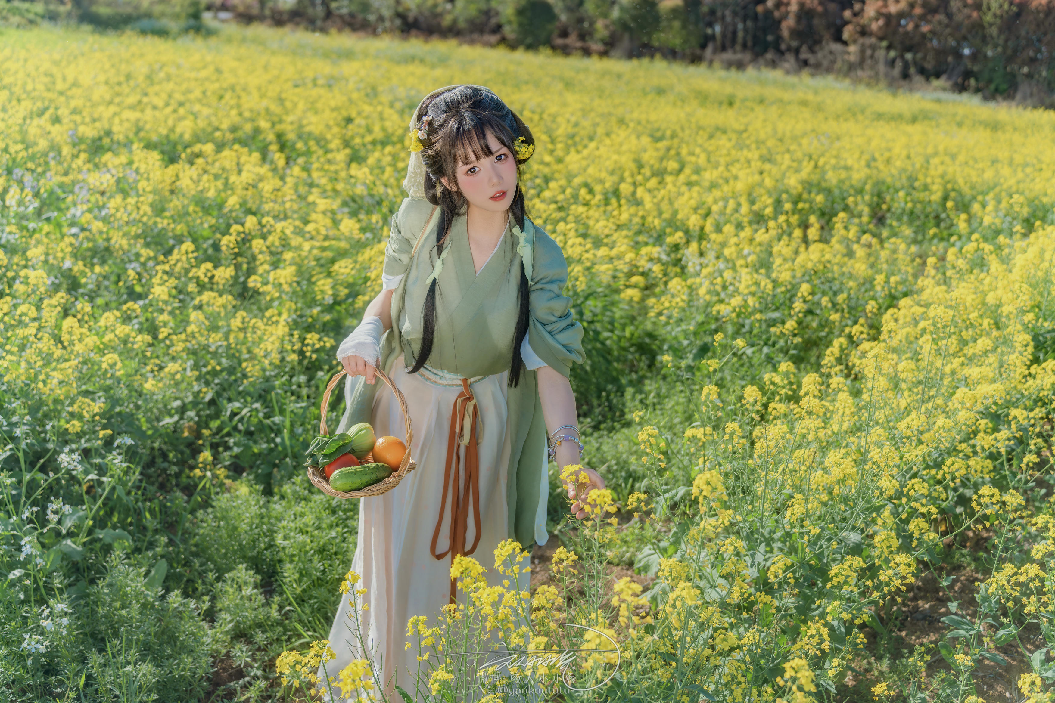 黏黏团子兔 NO.162 咬人小小兔 五月作品『田耕记』 [74P1V-1.81GB]_第1集