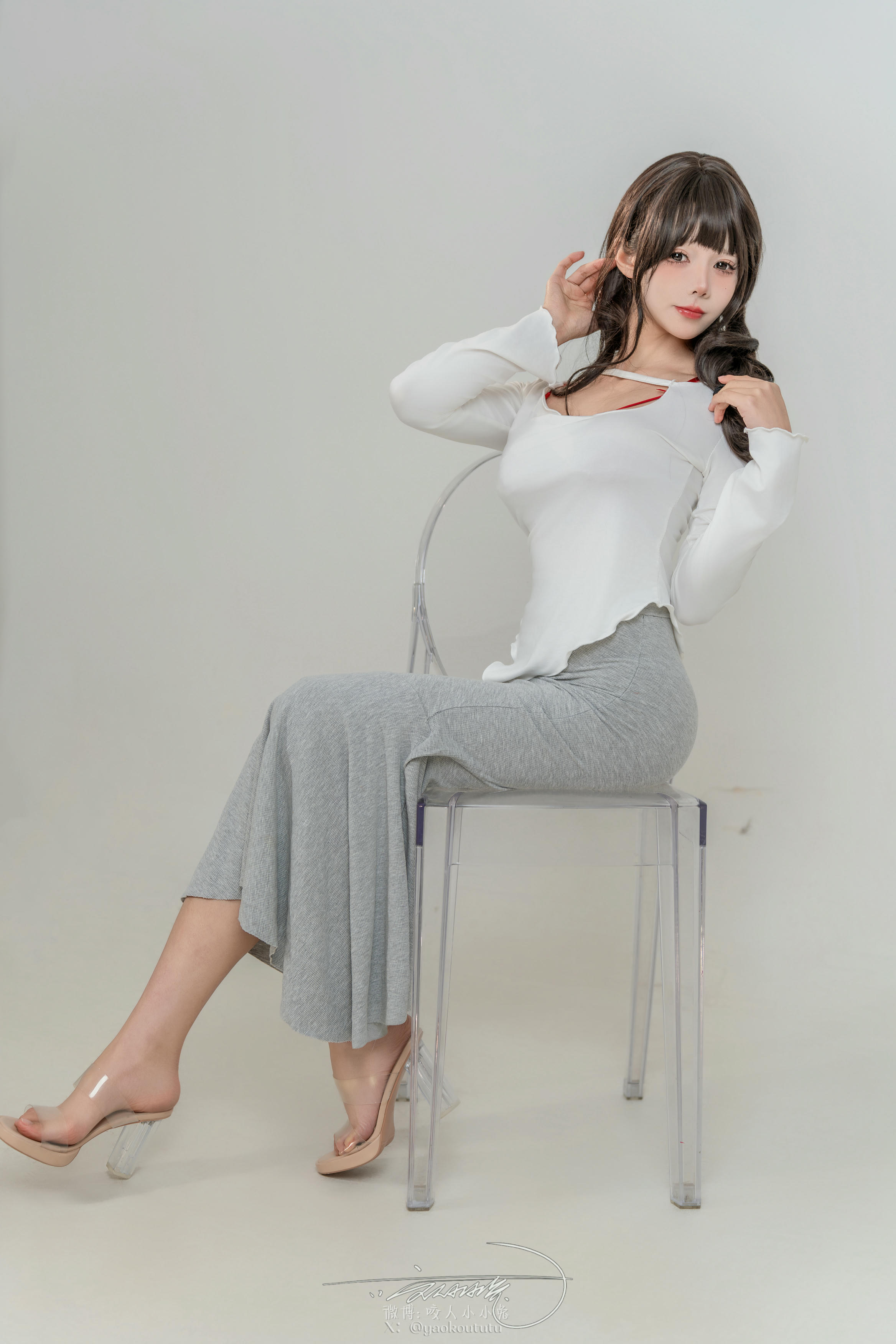 黏黏团子兔 NO.165 咬人小小兔 六月作品『夹心饼干』79P+1V Queen card [80P1V-934MB]_第2集