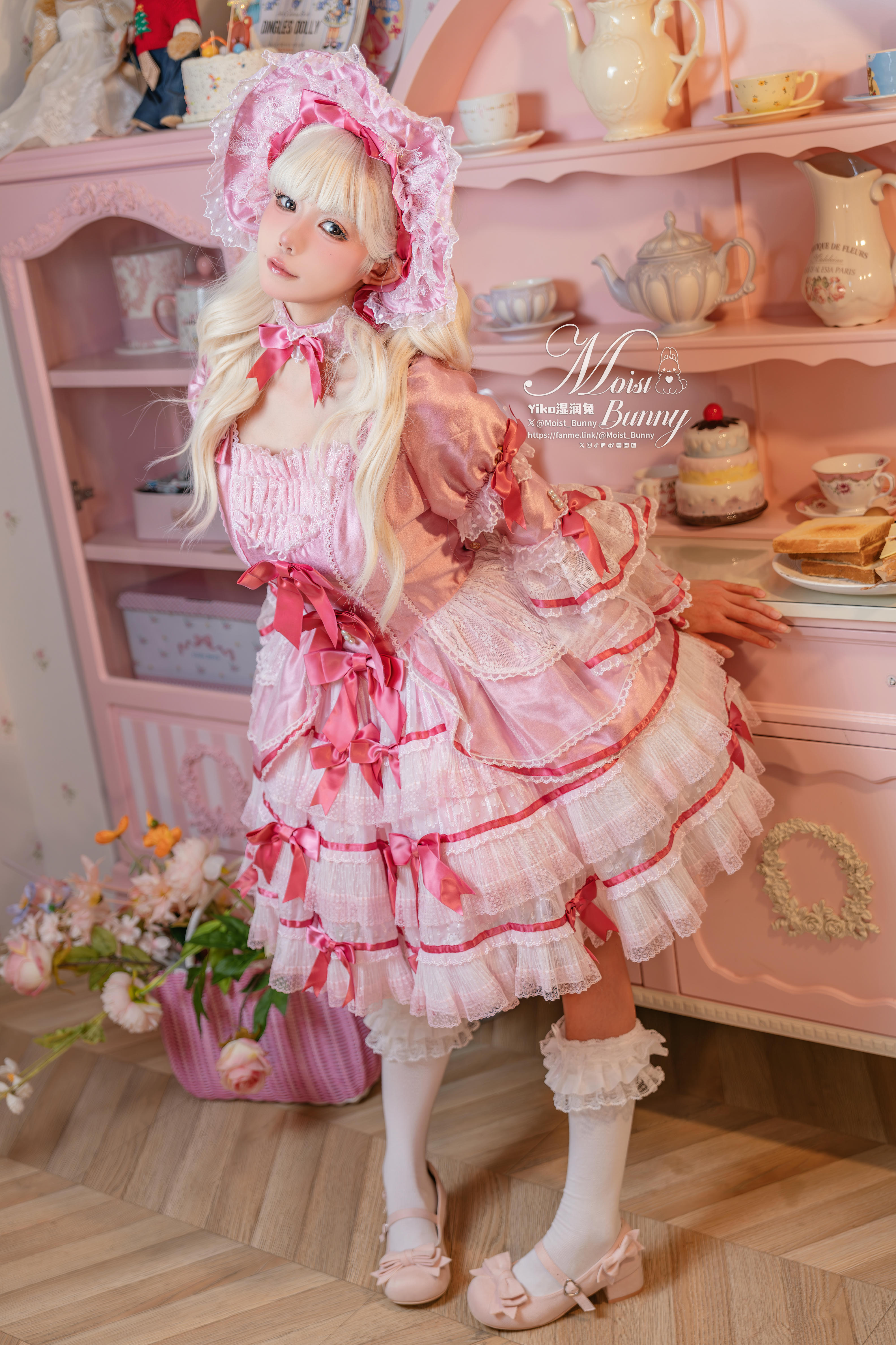 Yiko湿润兔 NO.208 25.01月作品『丝绒粉黛』小舞蹈 [86P 2V 3.61G]_第2集