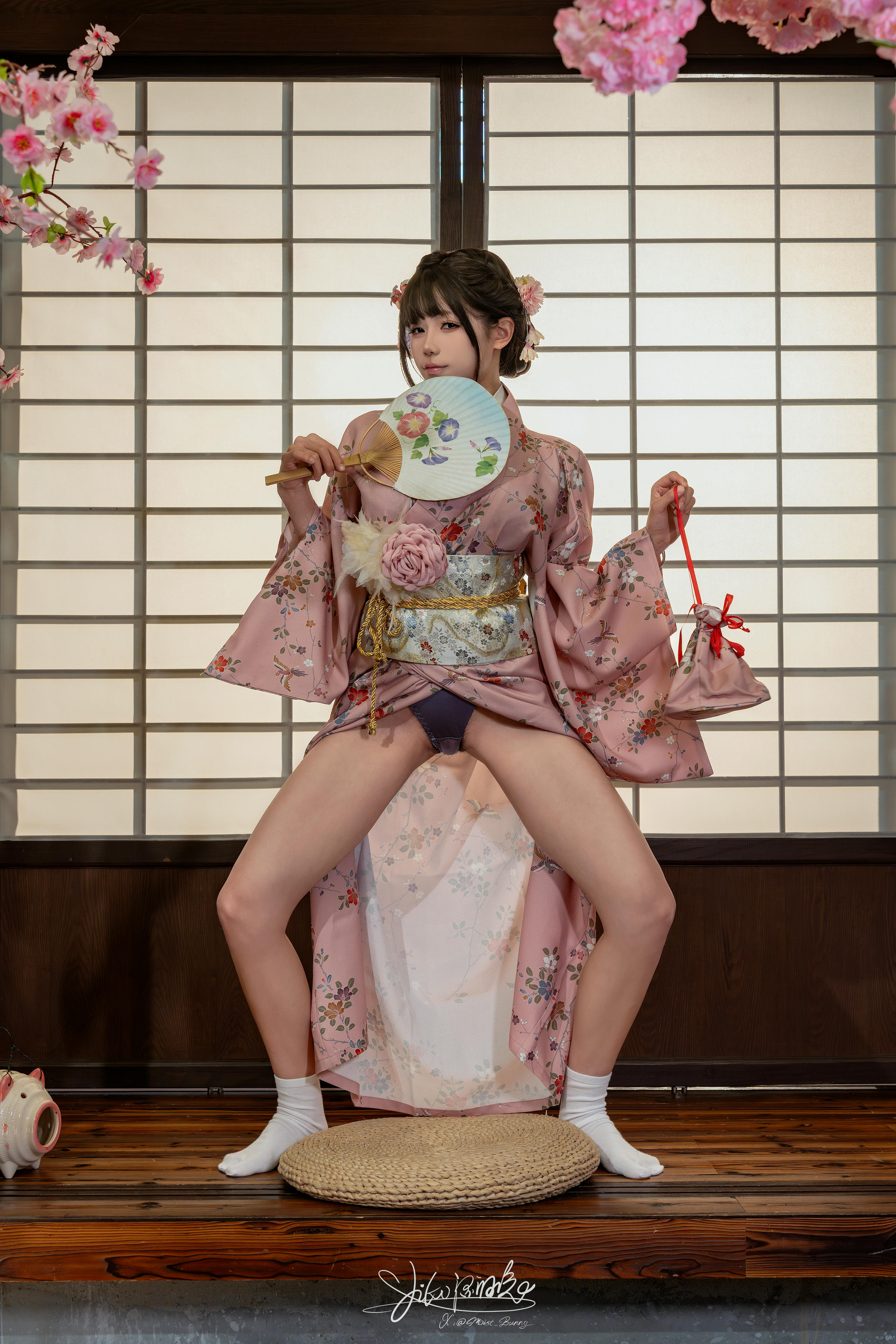 黏黏团子兔 NO.183 咬人小小兔 8月作品『温泉の女将』 燕无歇 [77P+1V 1.52GB]_第2集