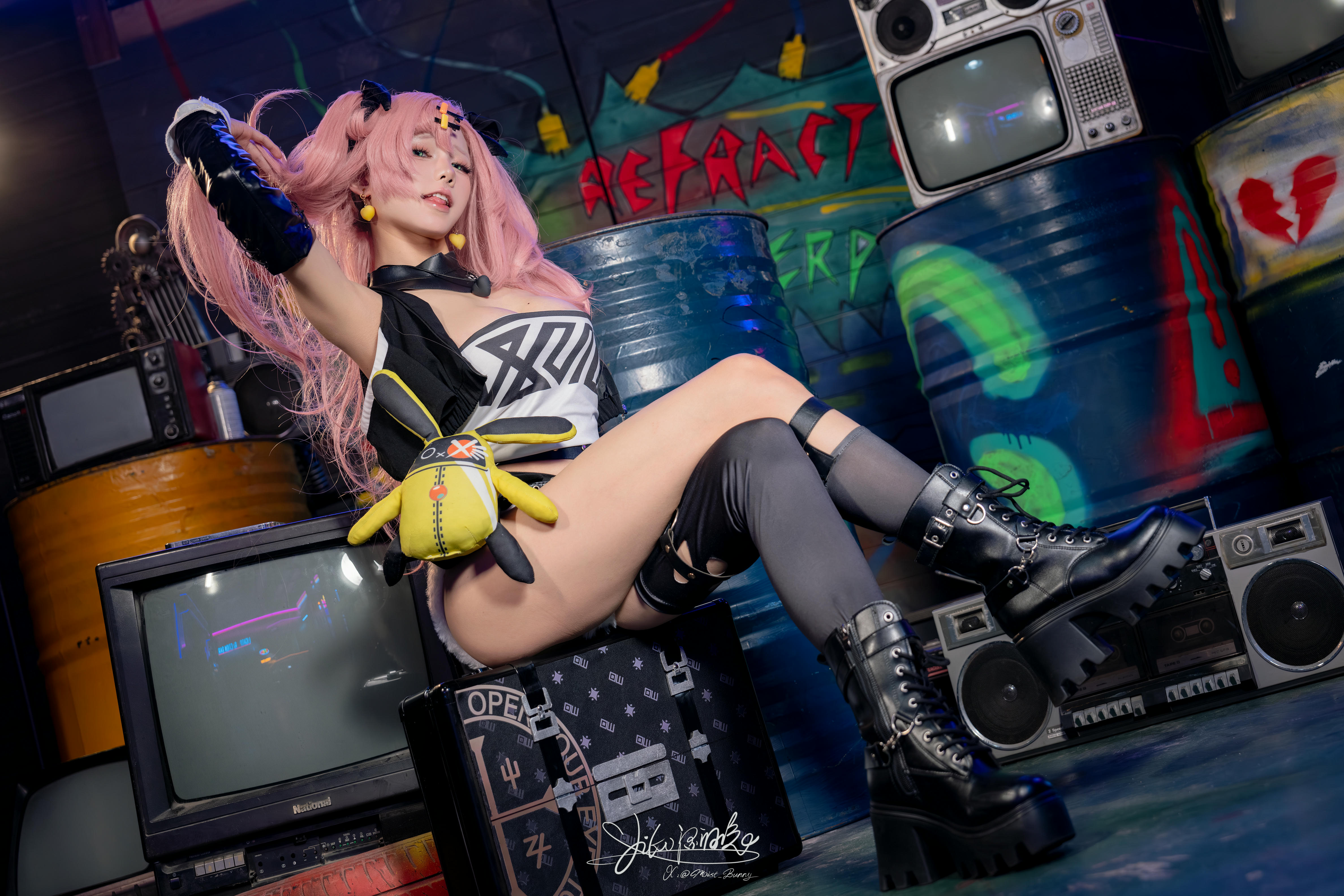 黏黏团子兔 NO.184 咬人小小兔 9月作品『妮可三百窟』Shake it [130P+1V 1.79GB]_第1集