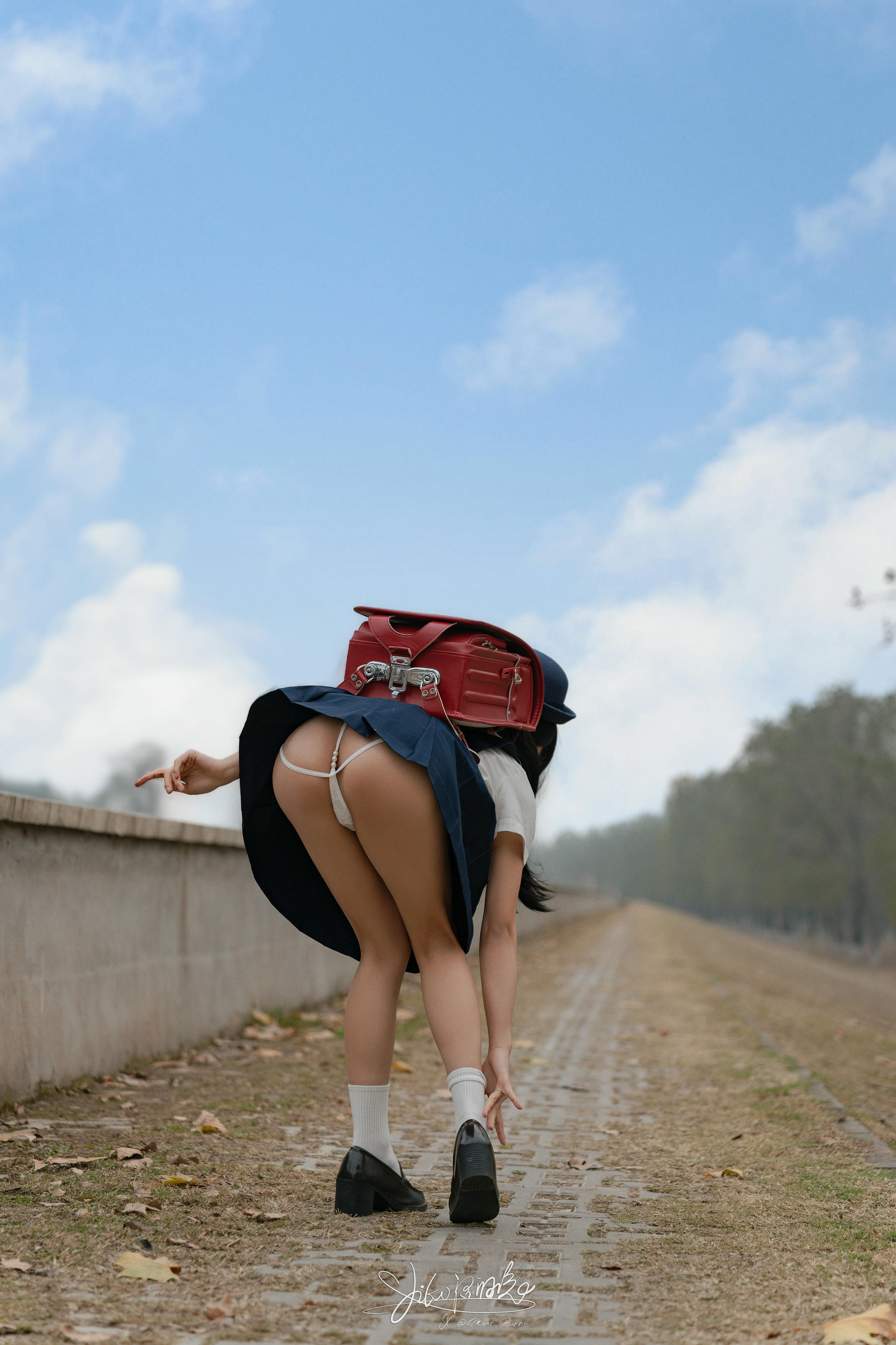 黏黏团子兔 NO.187 咬人小小兔 9月作品『捕获水手服』 小剧场 [77P1V-1.50GB]_第1集