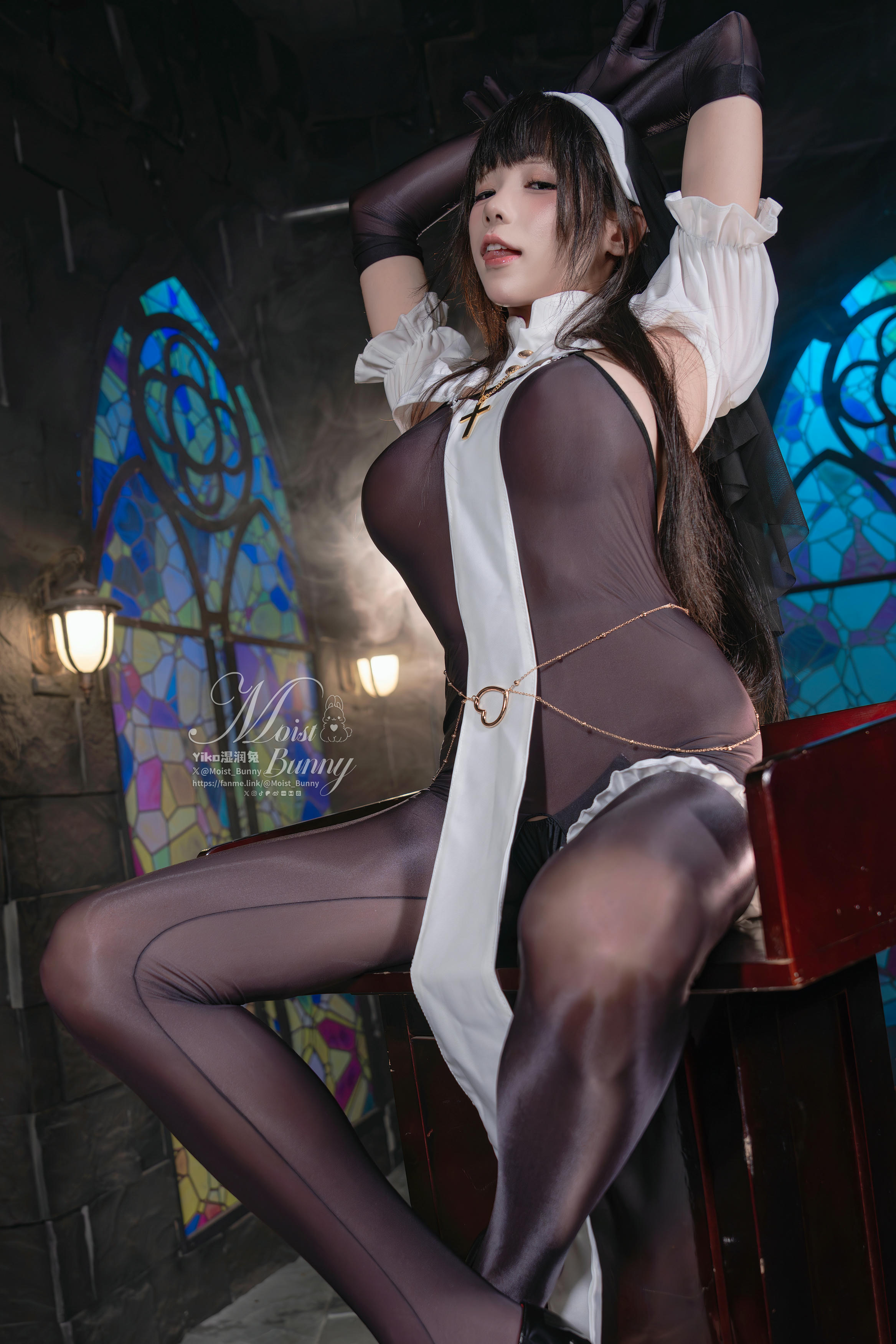 Yiko湿润兔 NO.210 25.01月作品『布道圣女』傲慢扭胯舞 [72P1V 1.71GB]_第1集