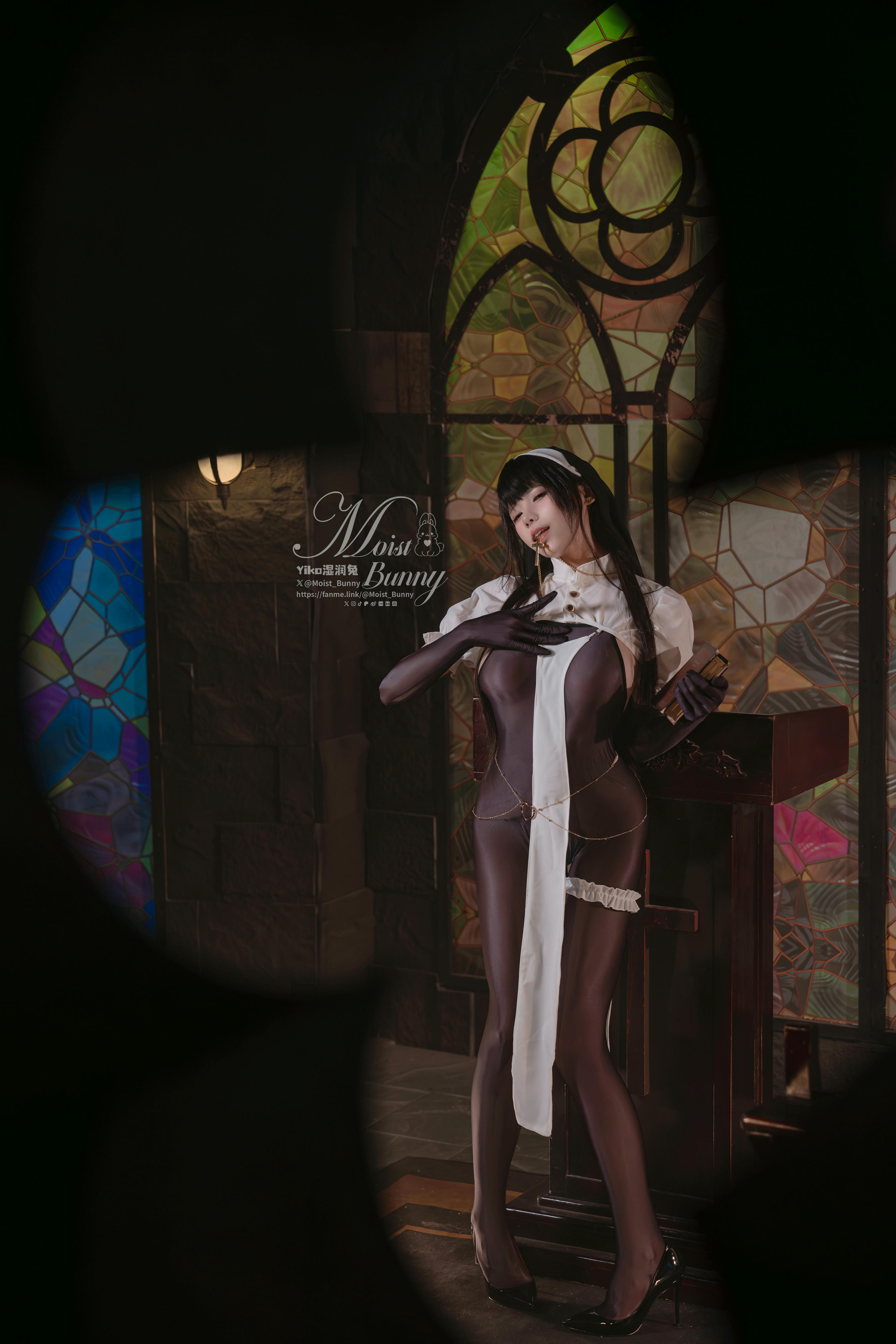 Yiko湿润兔 NO.210 25.01月作品『布道圣女』傲慢扭胯舞 [72P1V 1.71GB]_第2集