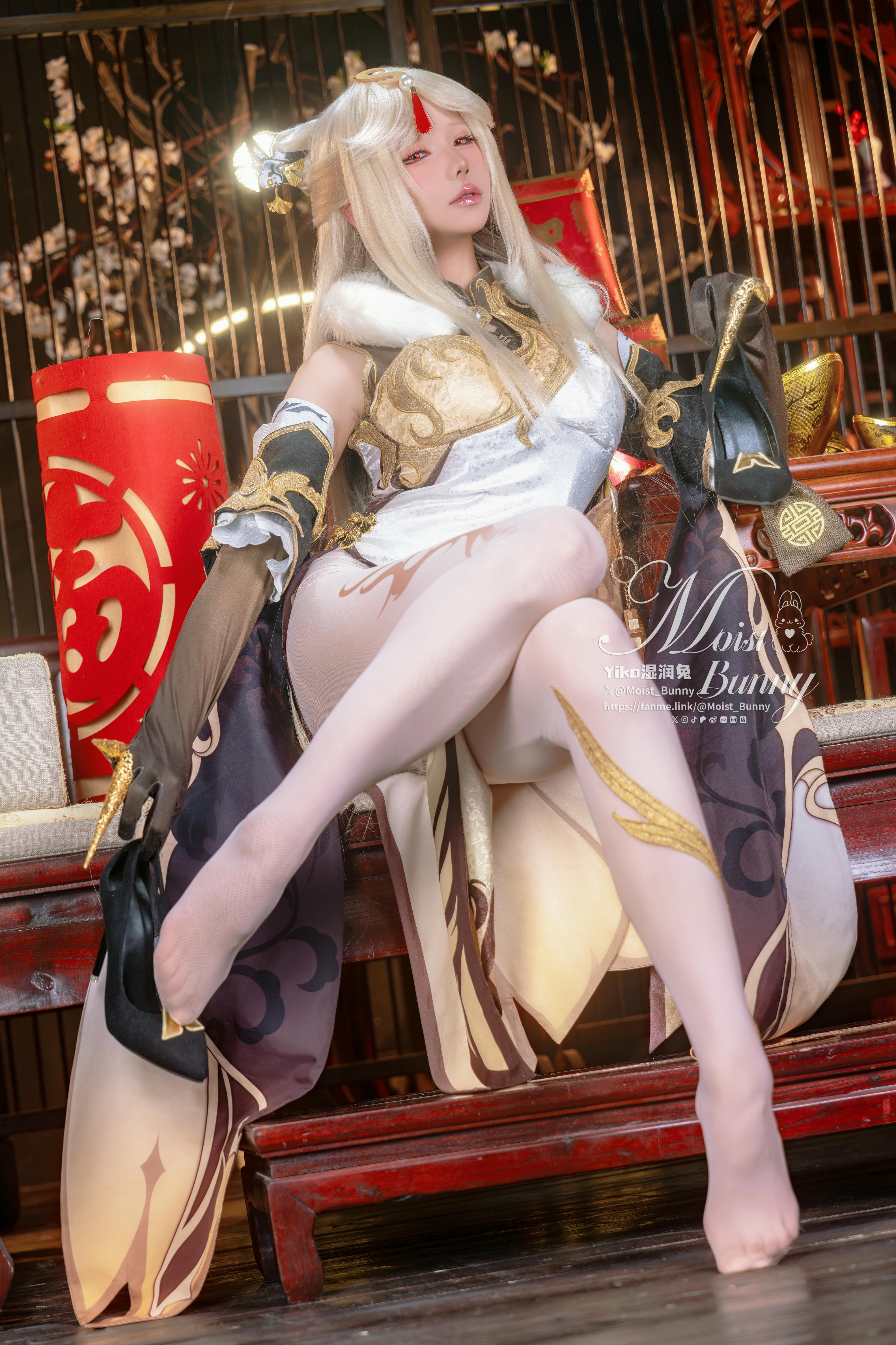 Yiko湿润兔 NO.212 25.02月作品『金蛇来财 凝光贺岁』Good night kiss [89P+1V 1.74GB]_第2集