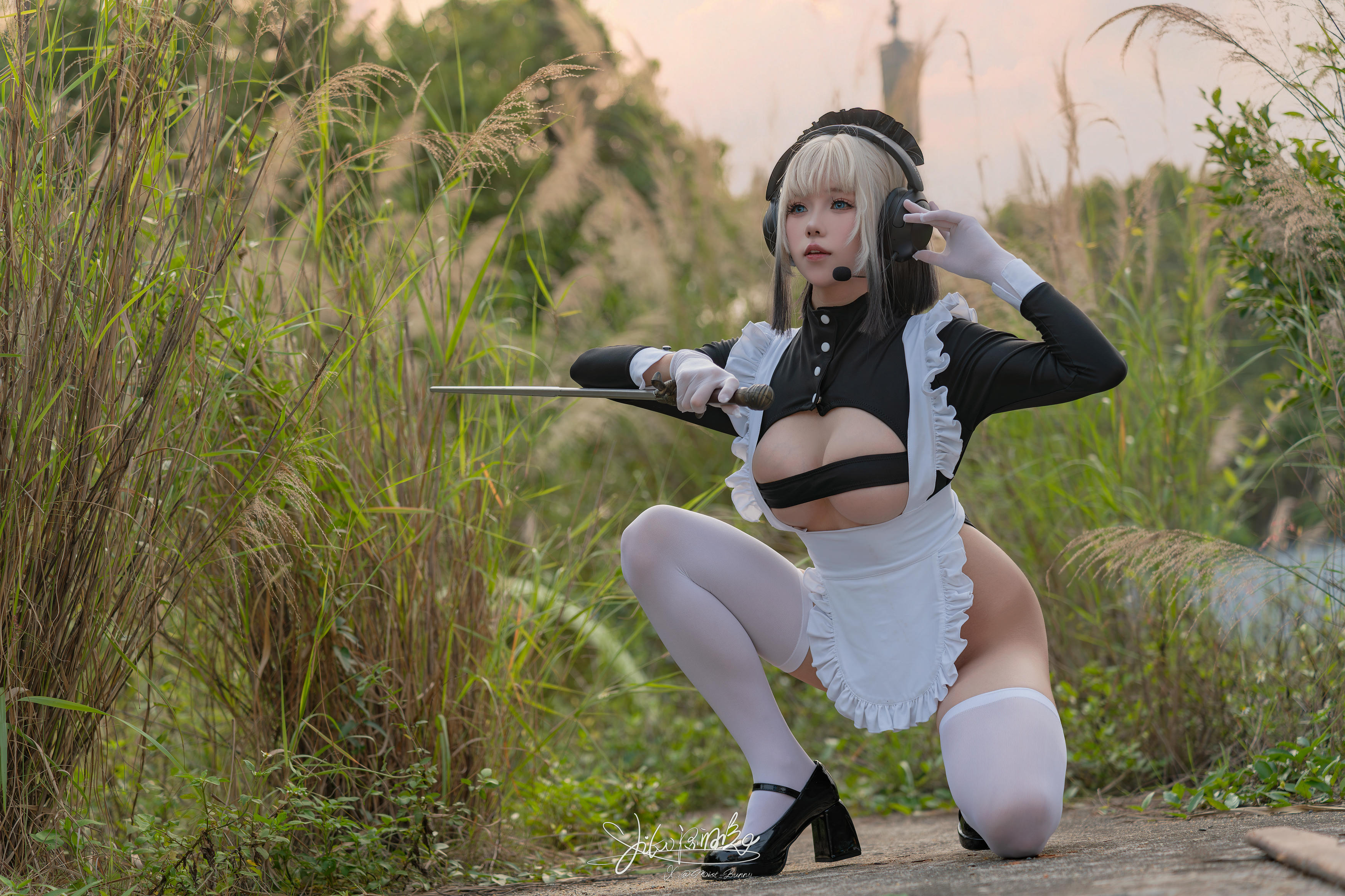 Yiko湿润兔 NO.193 24.10月作品『战斗女仆』动感光波 [76P1V 1.62GB]_第1集